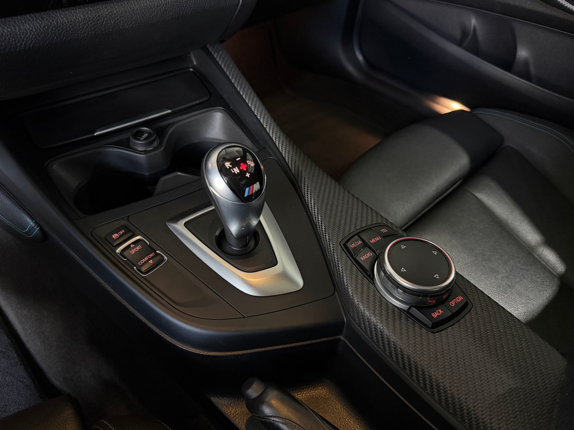 BMW M2 Drivelogic (CH) dÄHLer Edition 430PS-image-10