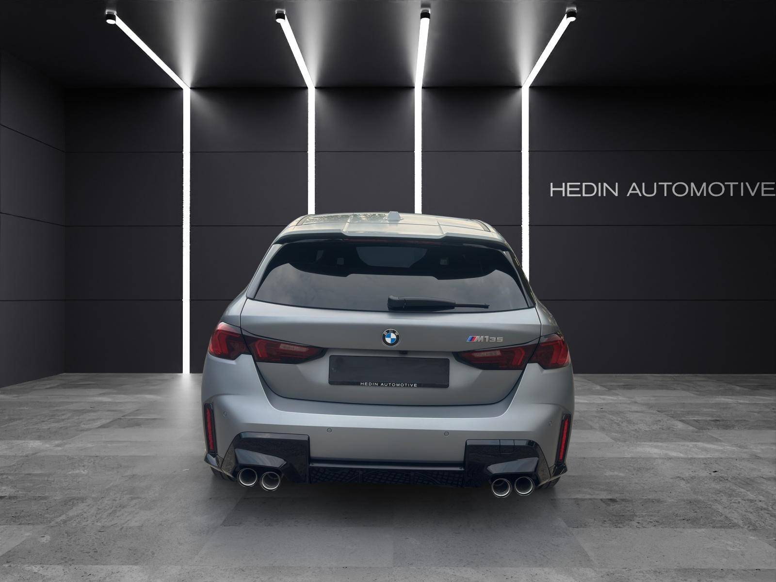 BMW 1er Reihe F70 M135i xDrive-image-16