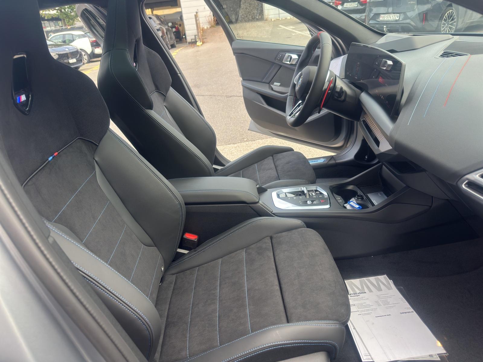 BMW 1er Reihe F70 M135i xDrive-image-10