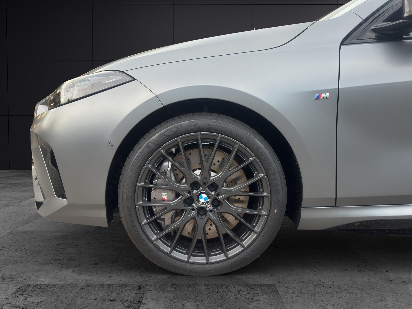 BMW 1er Reihe F70 M135i xDrive-image-3
