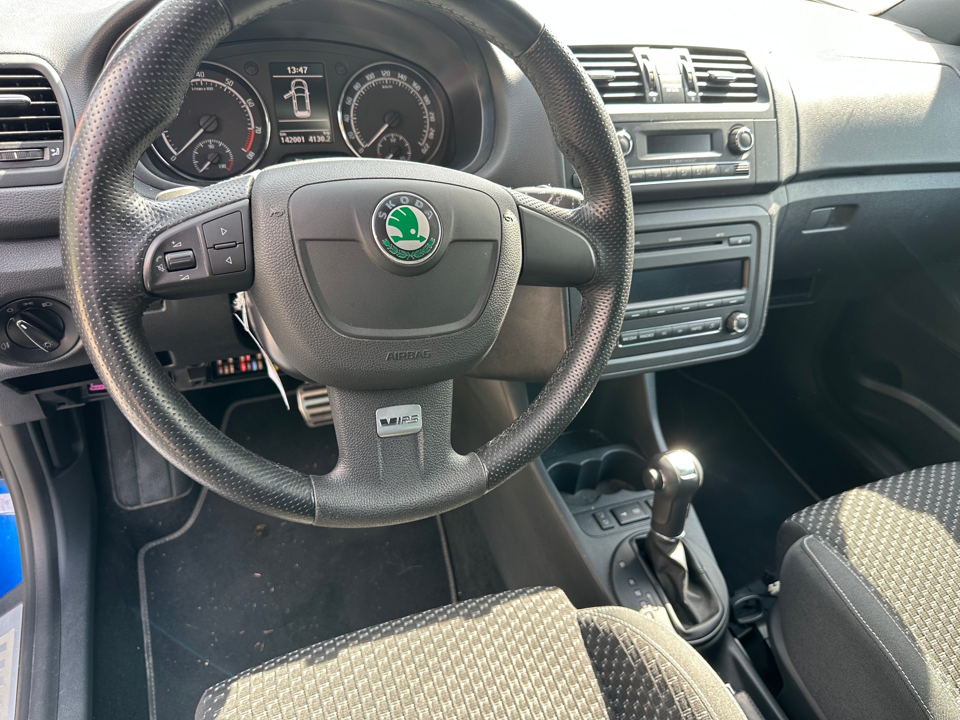 SKODA Fabia 1.4 TSI RS DSG-image-4