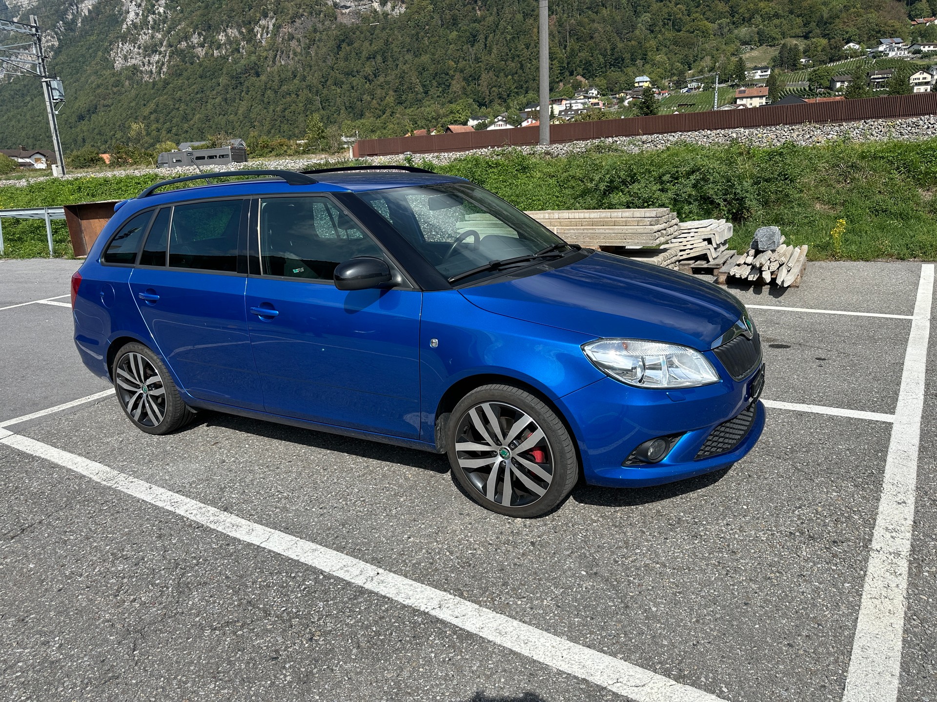 SKODA Fabia 1.4 TSI RS DSG-image-8