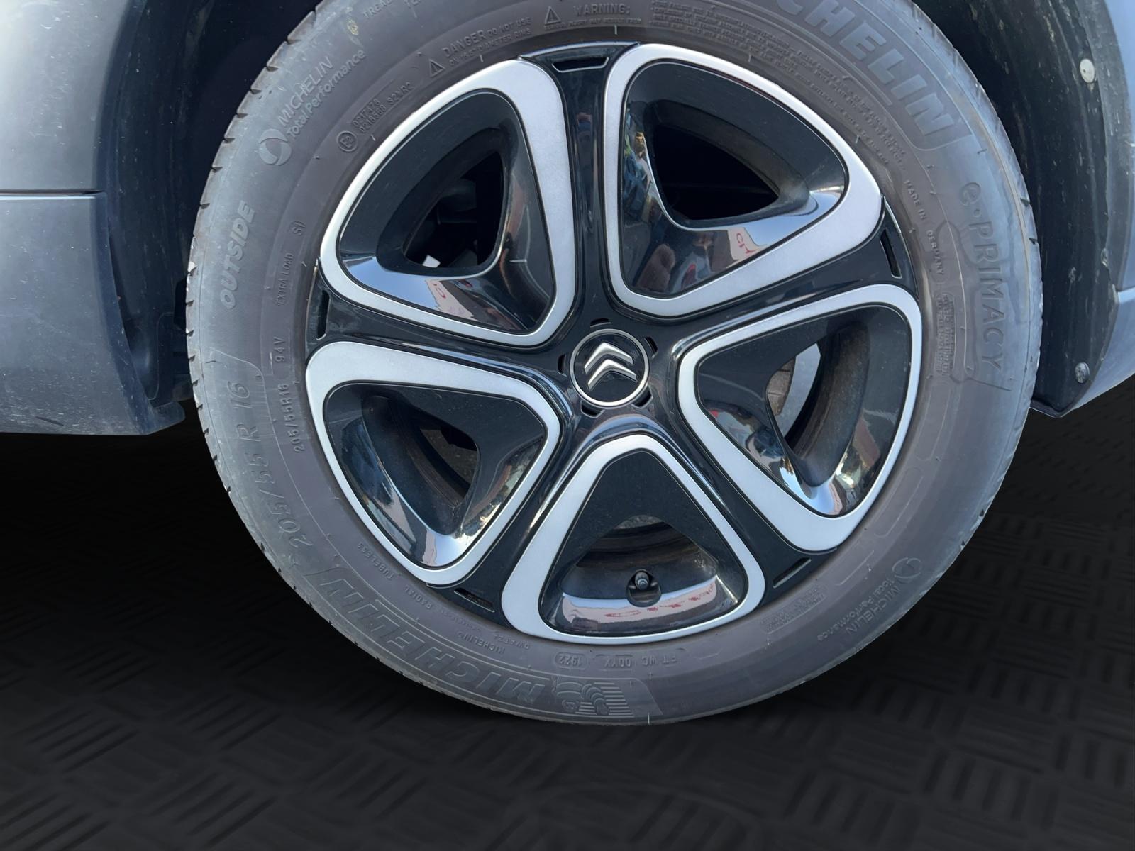 CITROEN C3 1.2 PureTech Swiss Edition+-image-7