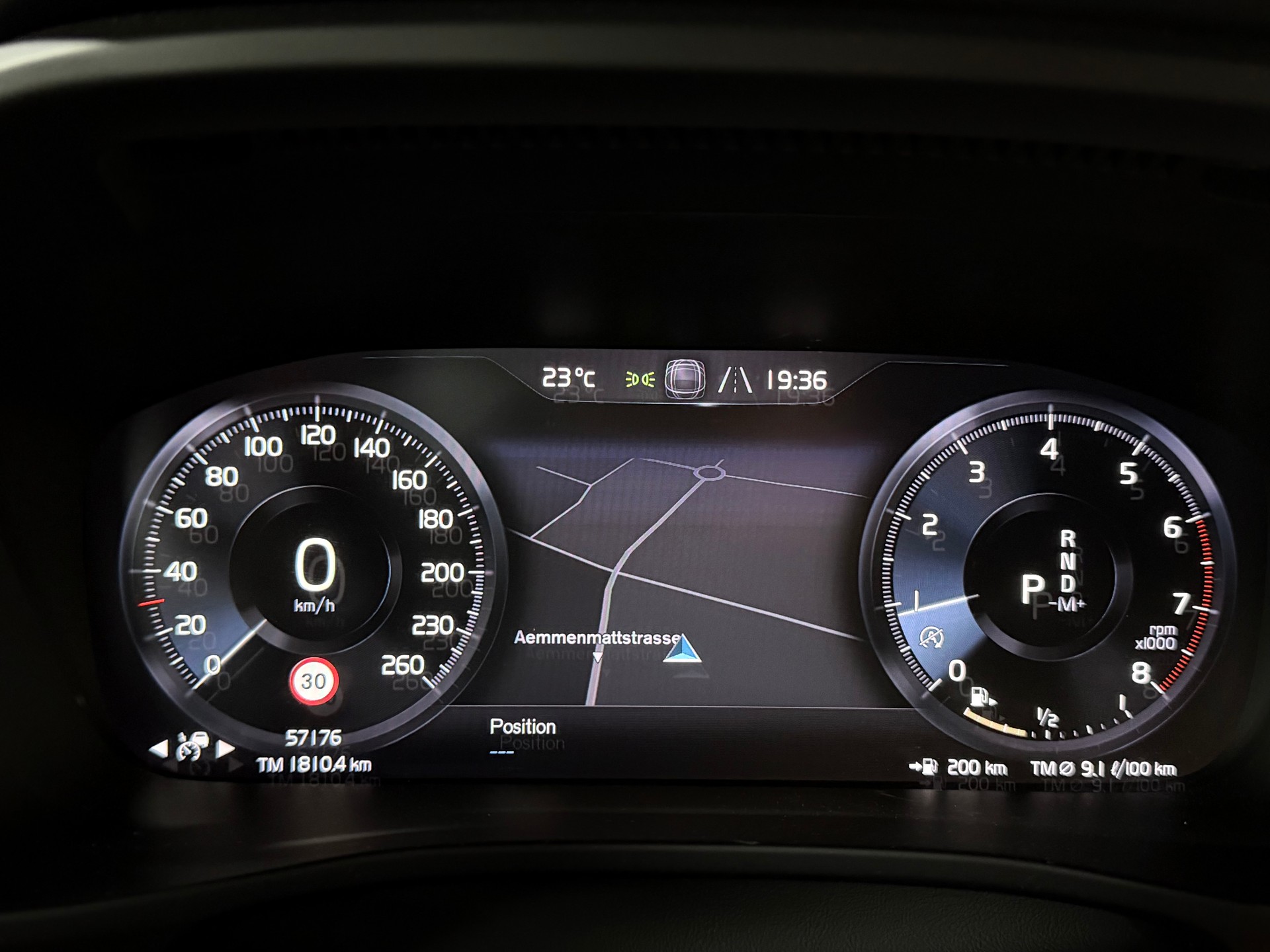 VOLVO XC40 T4 AWD Inscription Geartronic-image-15
