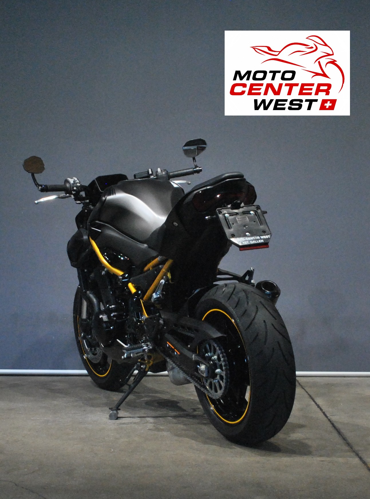 KAWASAKI Z 900 (35kW)-showroom-element-3