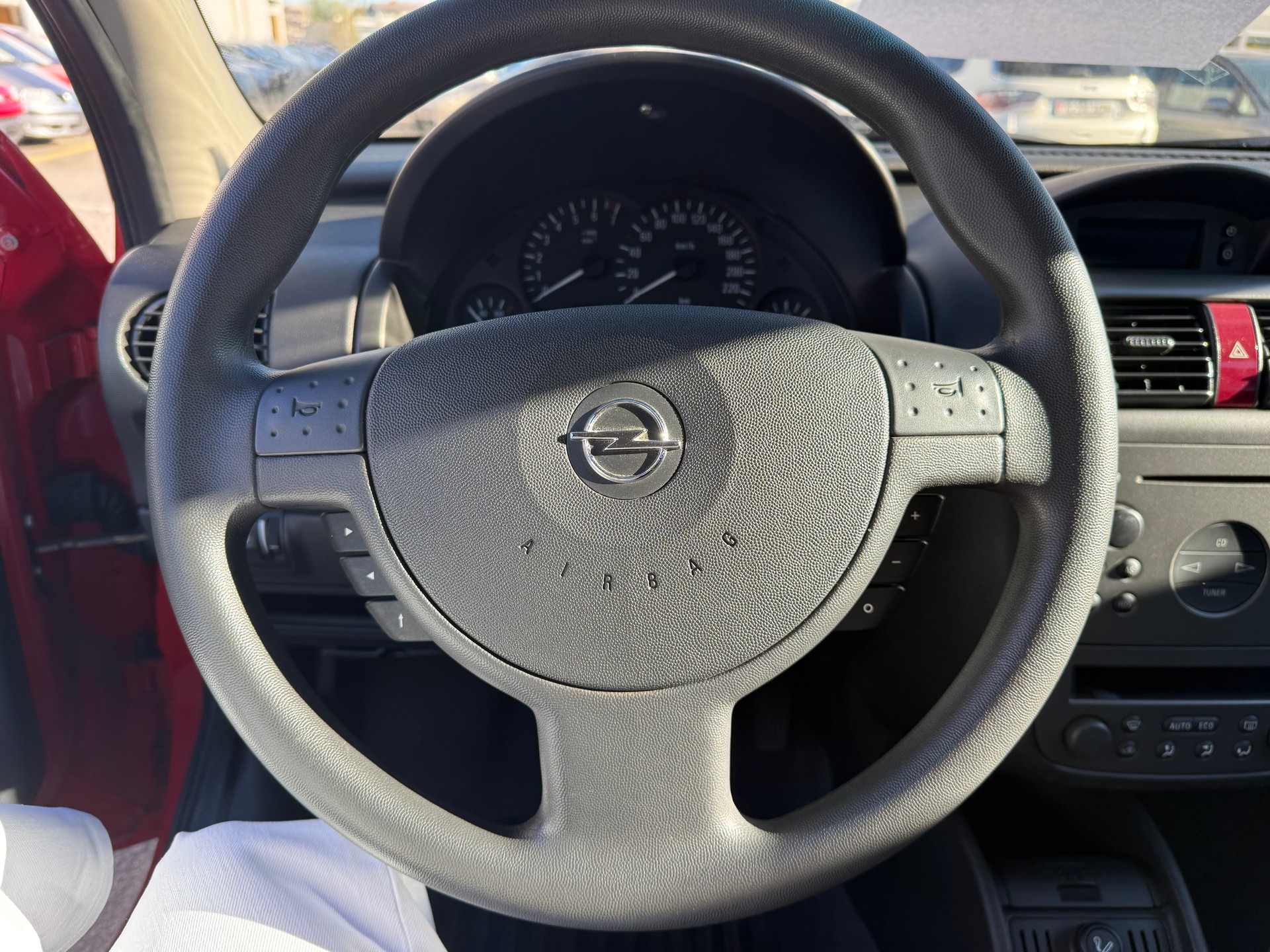 OPEL Corsa 1.4 TP Enjoy-image-6