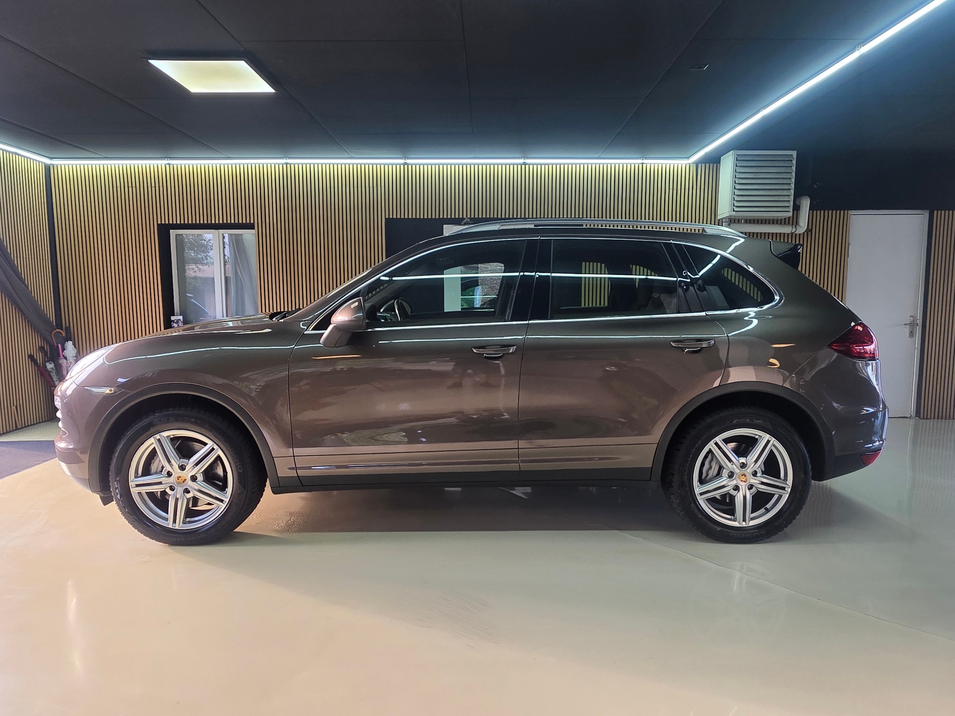 PORSCHE Cayenne S-image-3