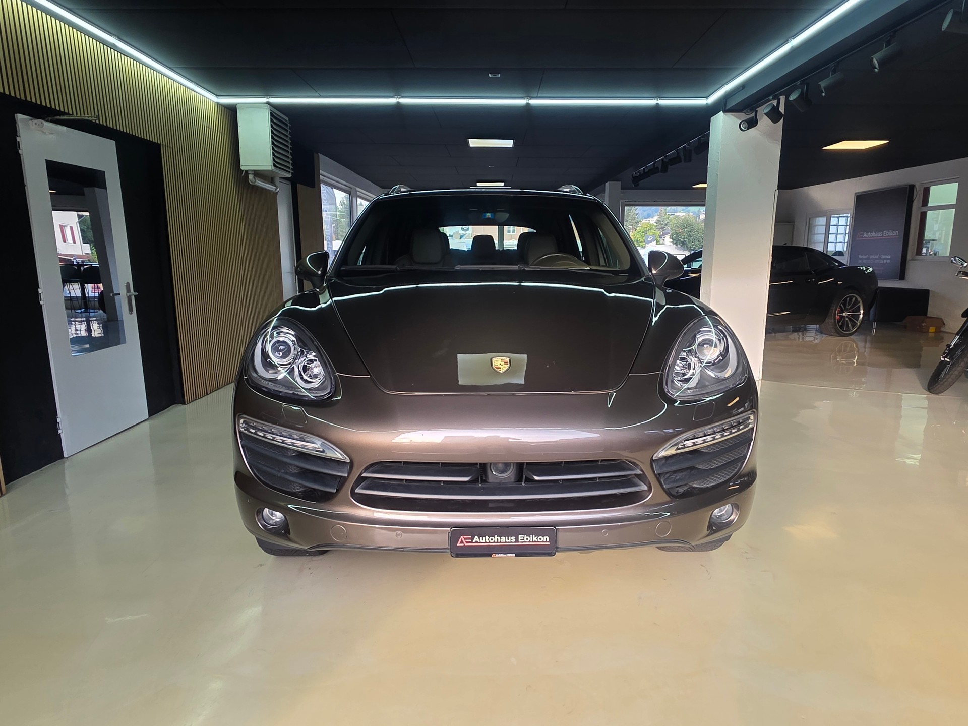 PORSCHE Cayenne S-image-1