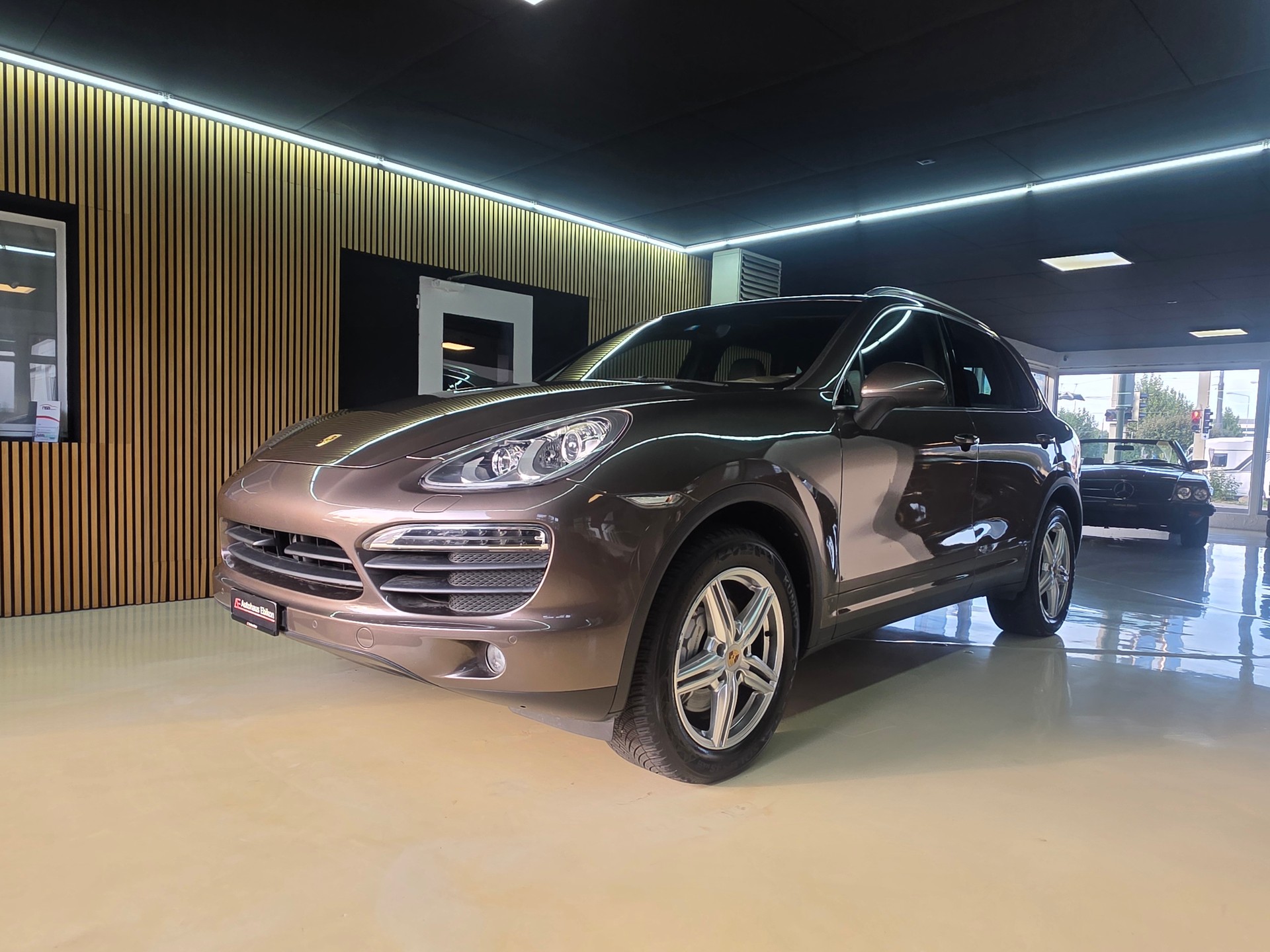 PORSCHE Cayenne S-image-2