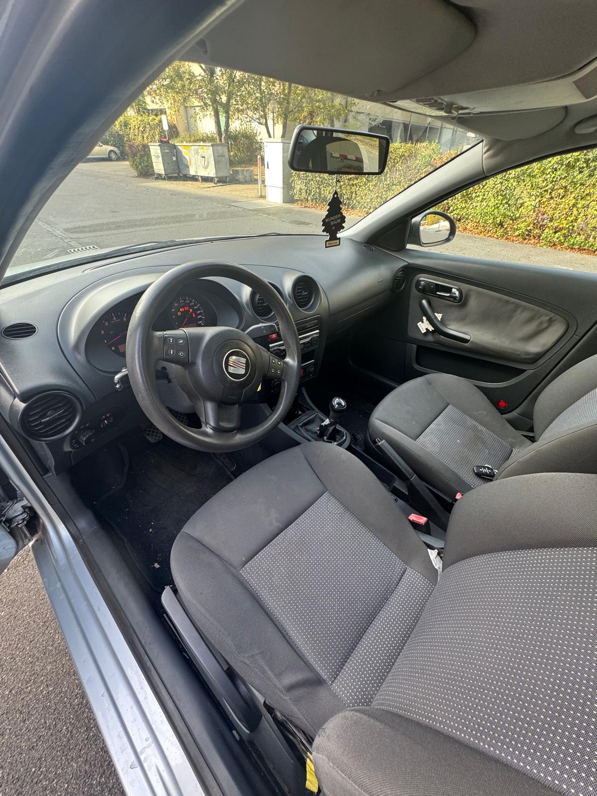 SEAT Ibiza 1.4 16V Sport-image-8