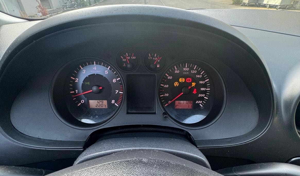 SEAT Ibiza 1.4 16V Sport-image-9