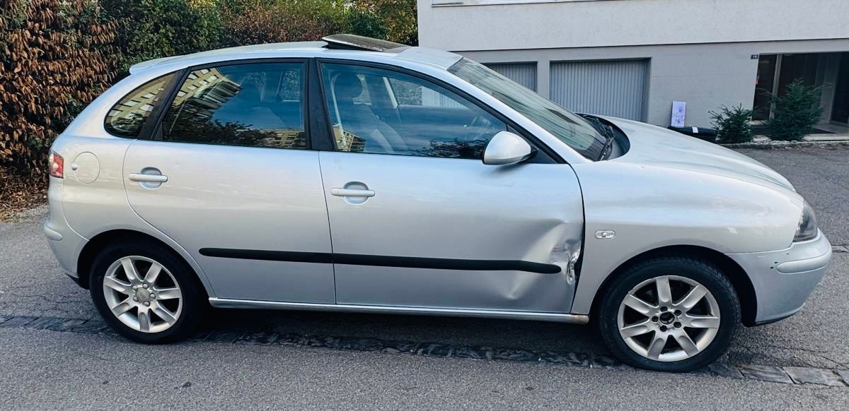 SEAT Ibiza 1.4 16V Sport-image-3