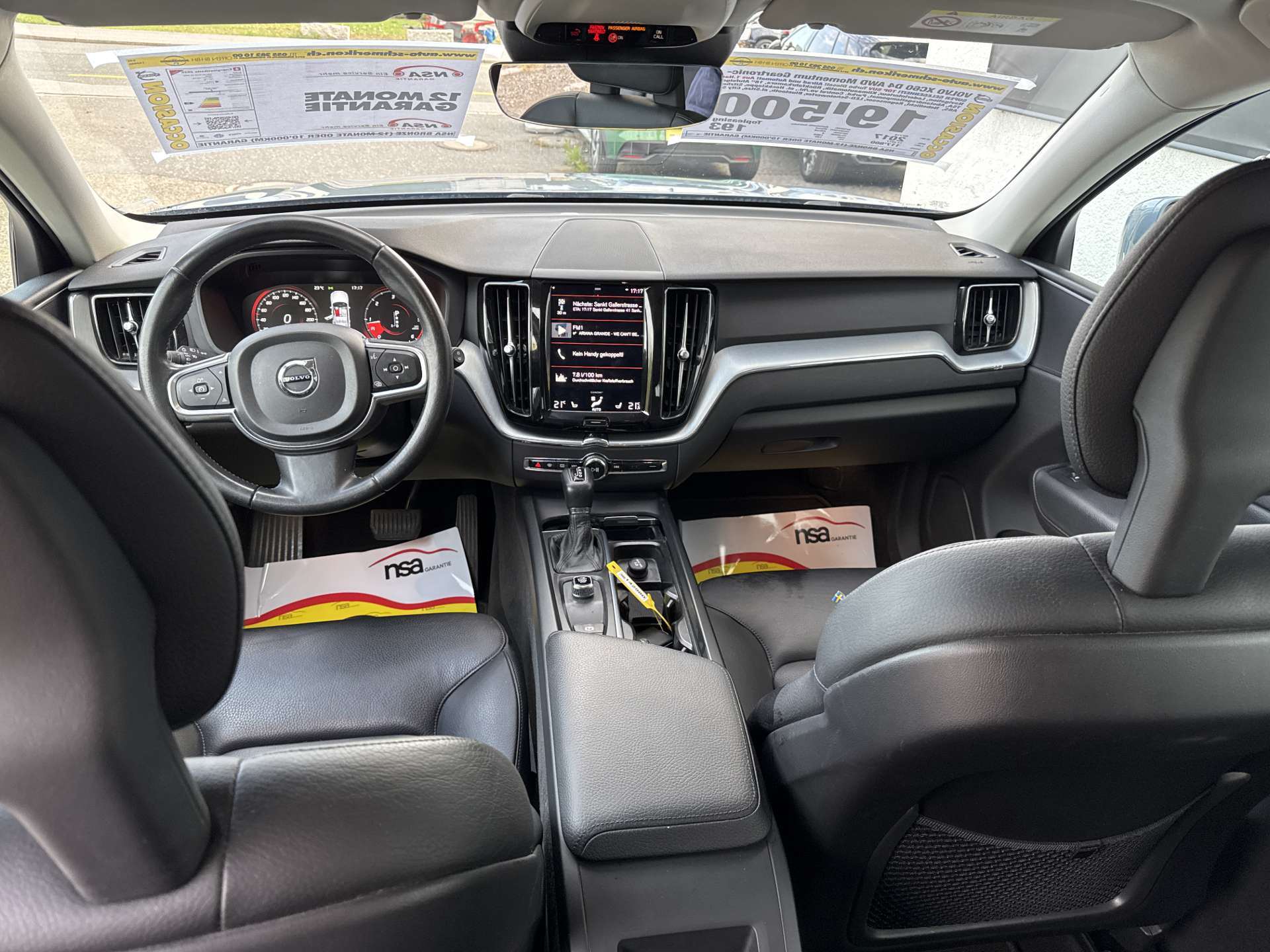 VOLVO XC60 D4 AWD Momentum Geartronic-Automat-image-13