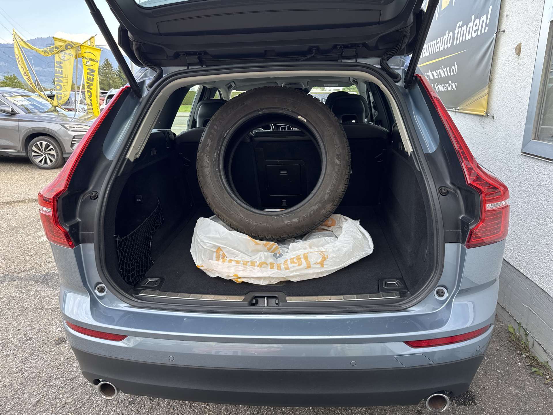 VOLVO XC60 D4 AWD Momentum Geartronic-Automat-image-8