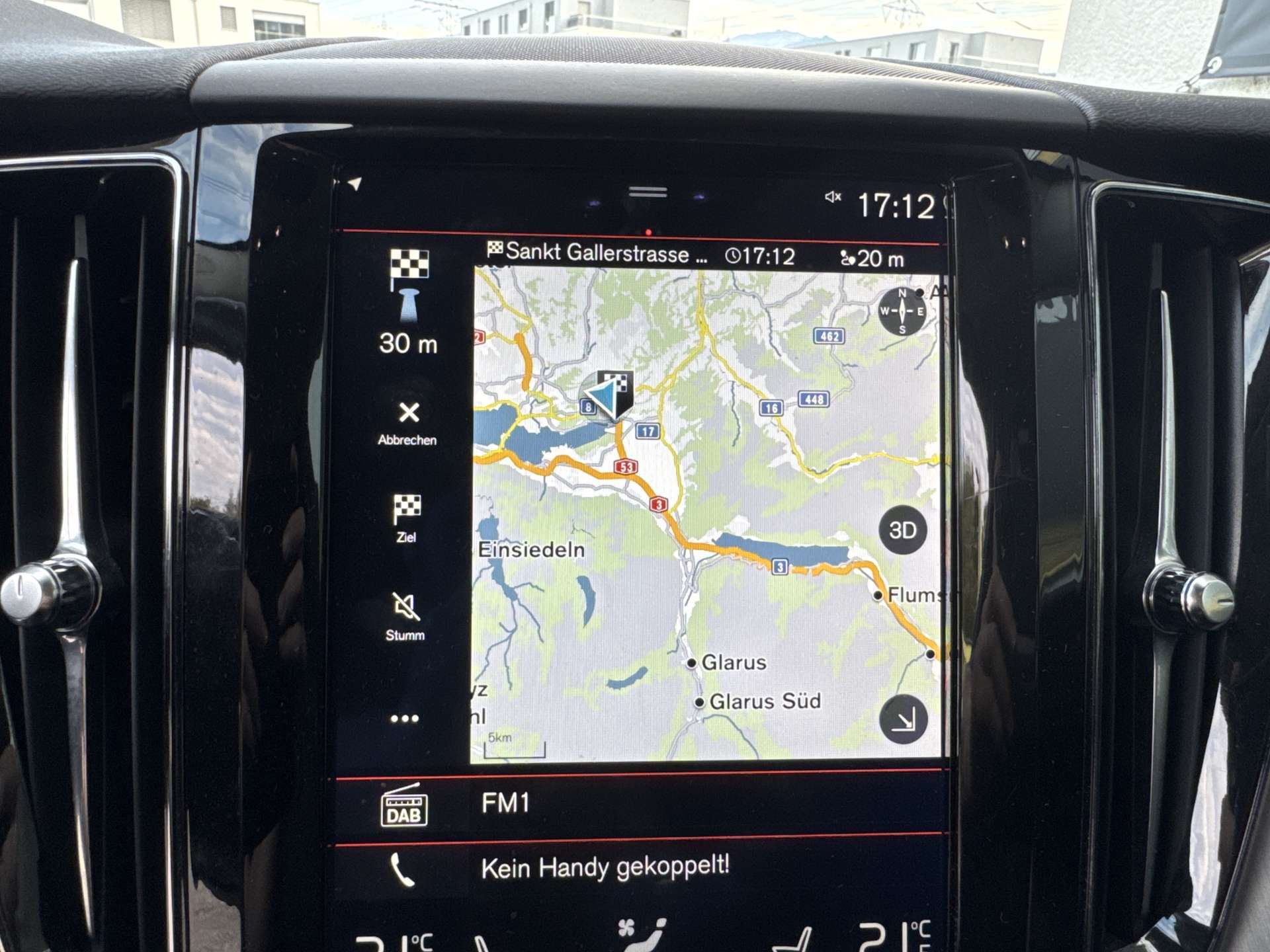 VOLVO XC60 D4 AWD Momentum Geartronic-Automat-image-1