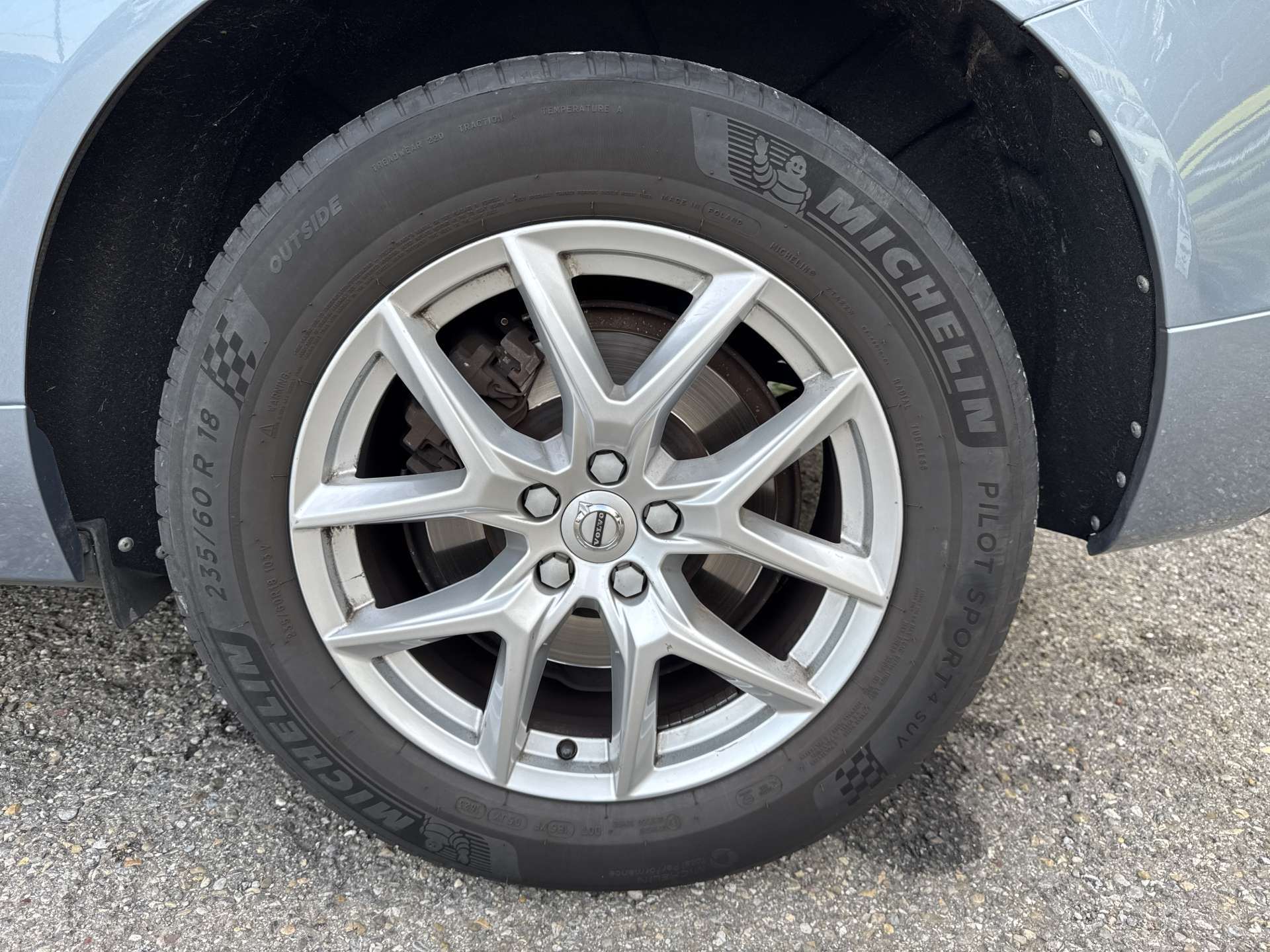 VOLVO XC60 D4 AWD Momentum Geartronic-Automat-image-9