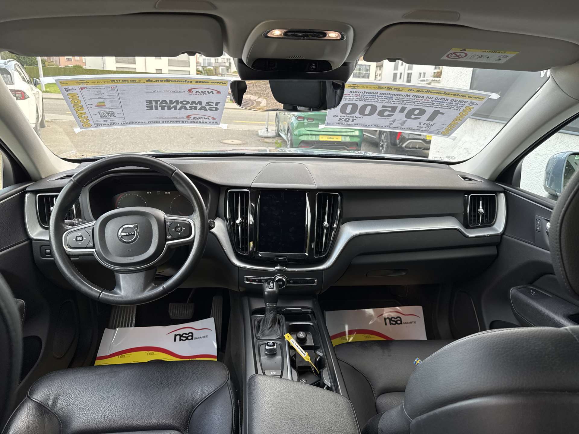 VOLVO XC60 D4 AWD Momentum Geartronic-Automat-image-5