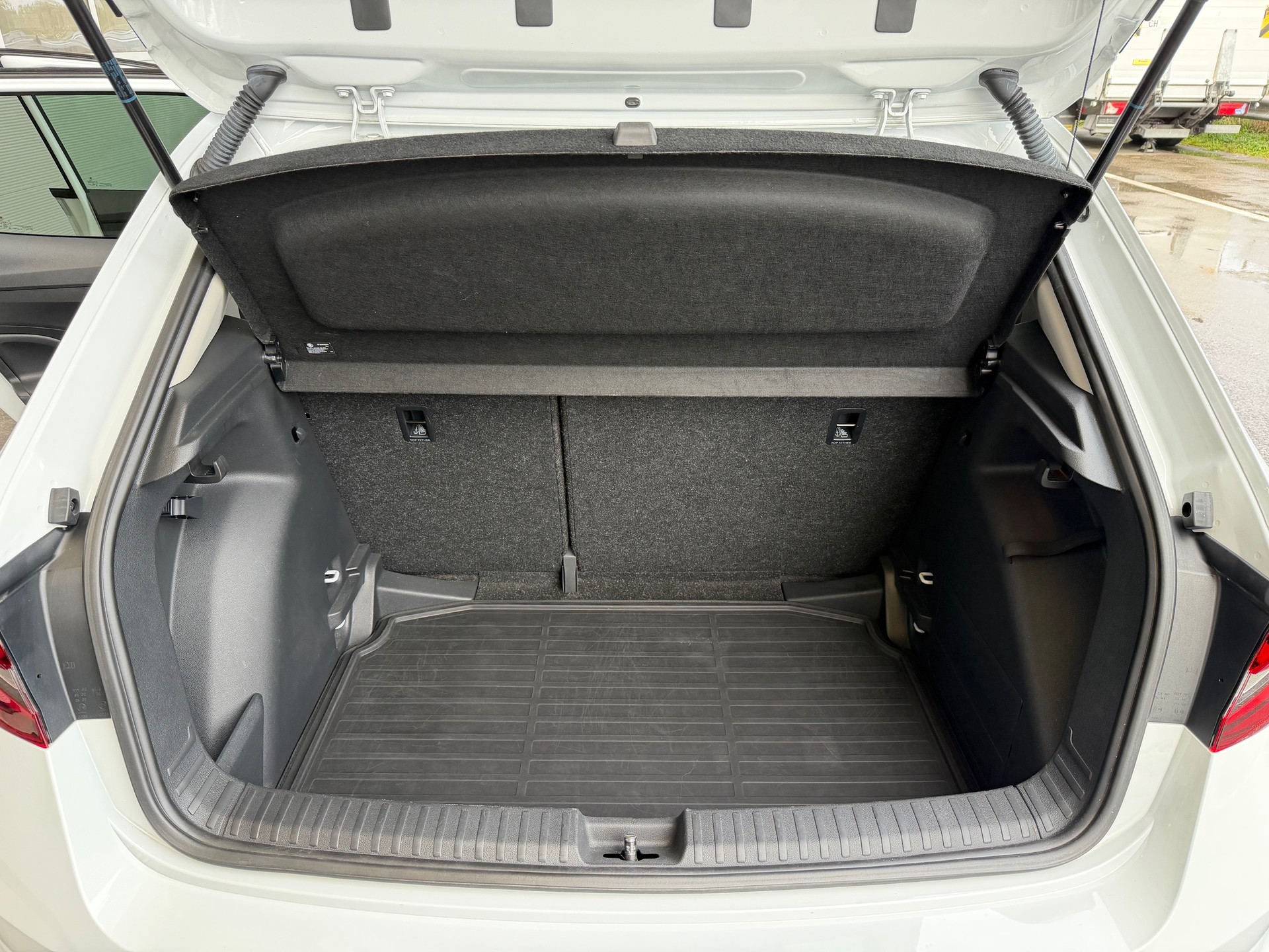 SKODA Fabia 1.0 TSI Style DSG-image-12