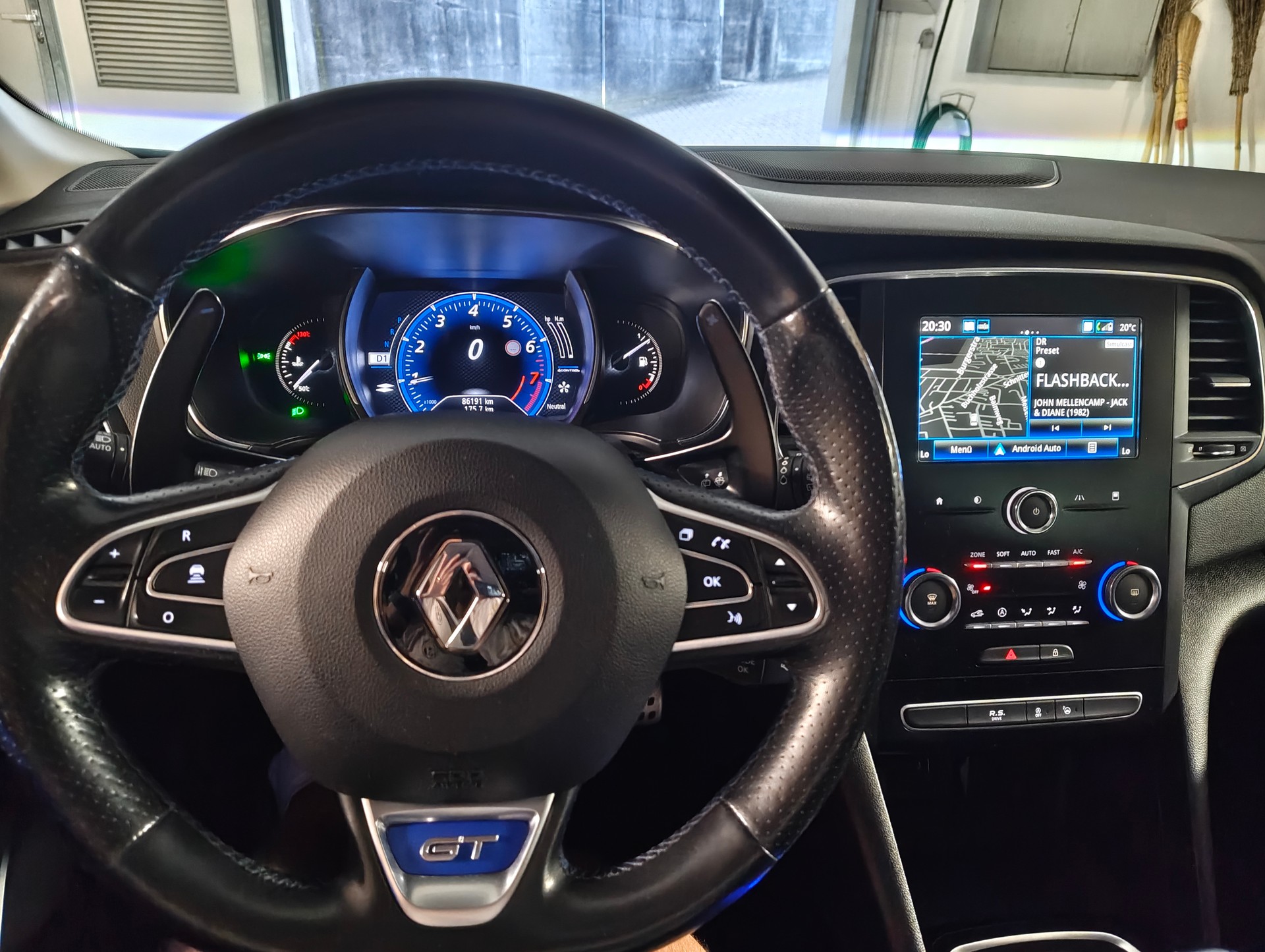 RENAULT 1.6 TCe 205 GT EDC-image-3