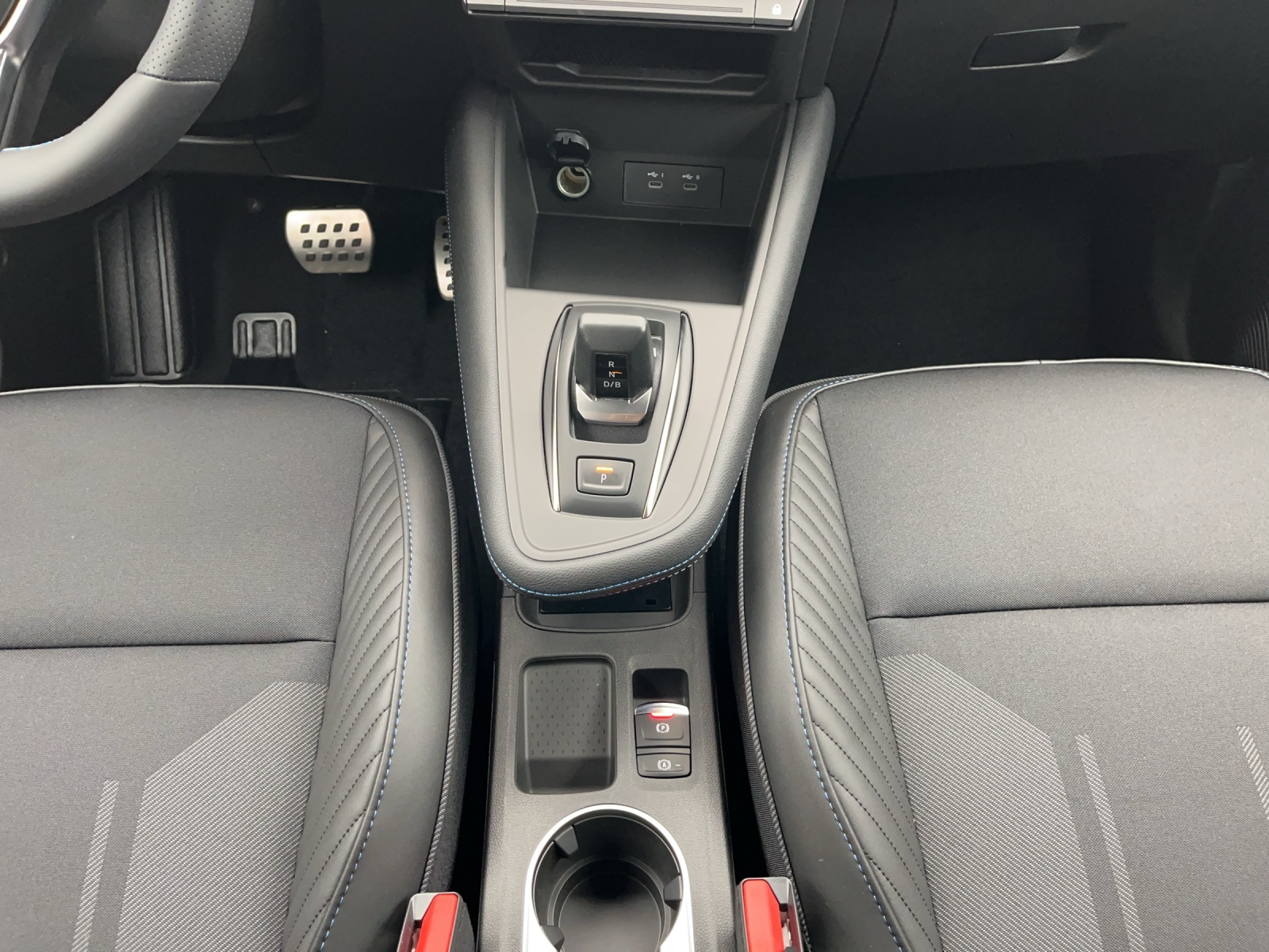 RENAULT Captur 1.8 E-Tech esprit Alpine-image-13