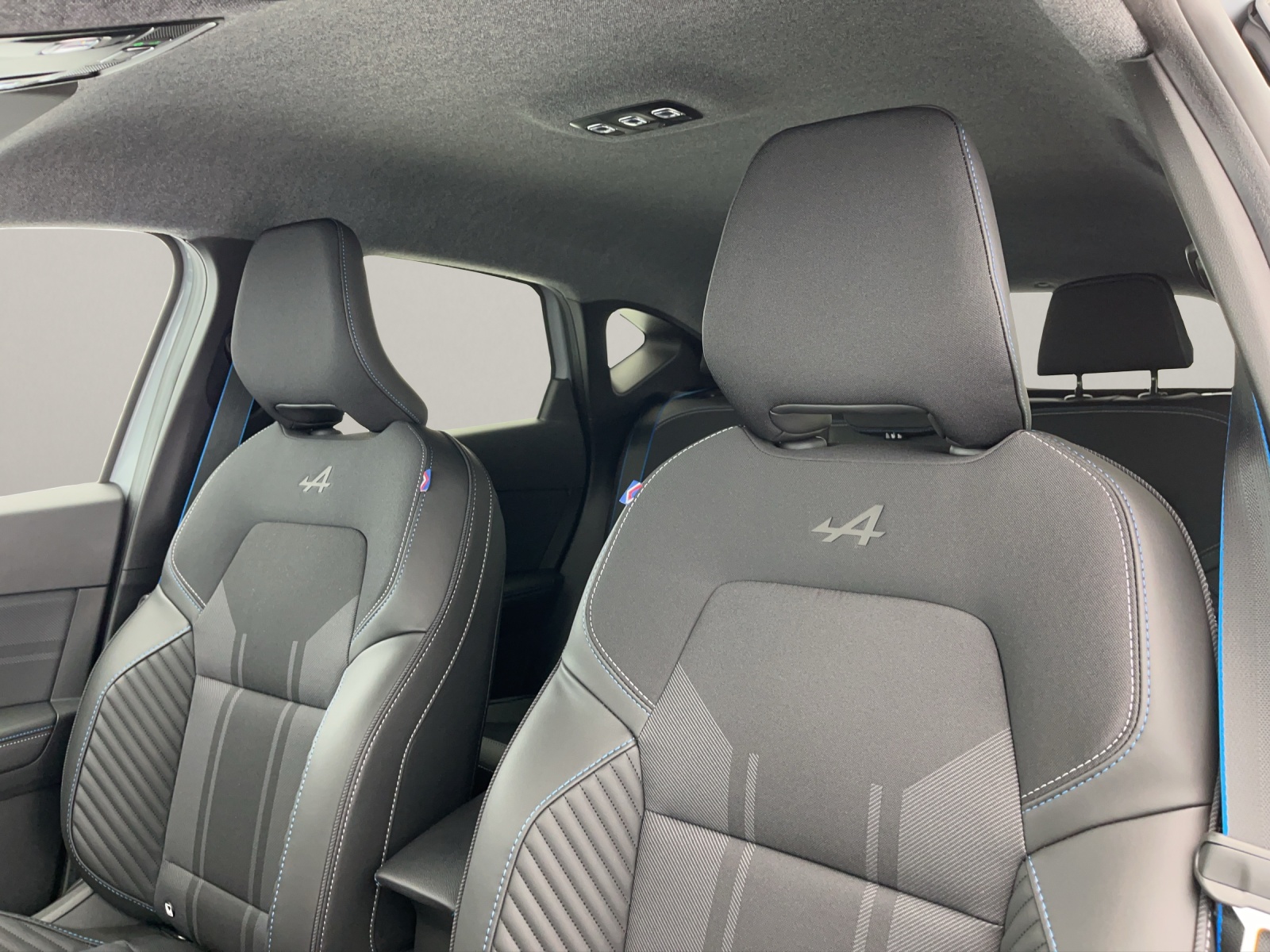 RENAULT Captur 1.8 E-Tech esprit Alpine-image-14