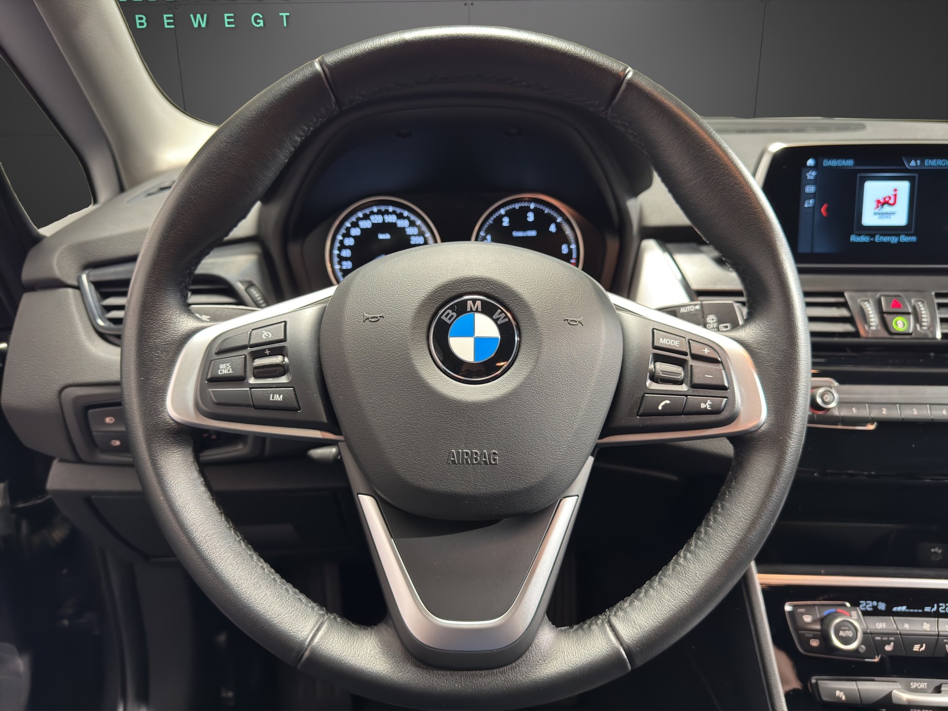 BMW 218d xDrive Gran Tourer Sport Line-image-8