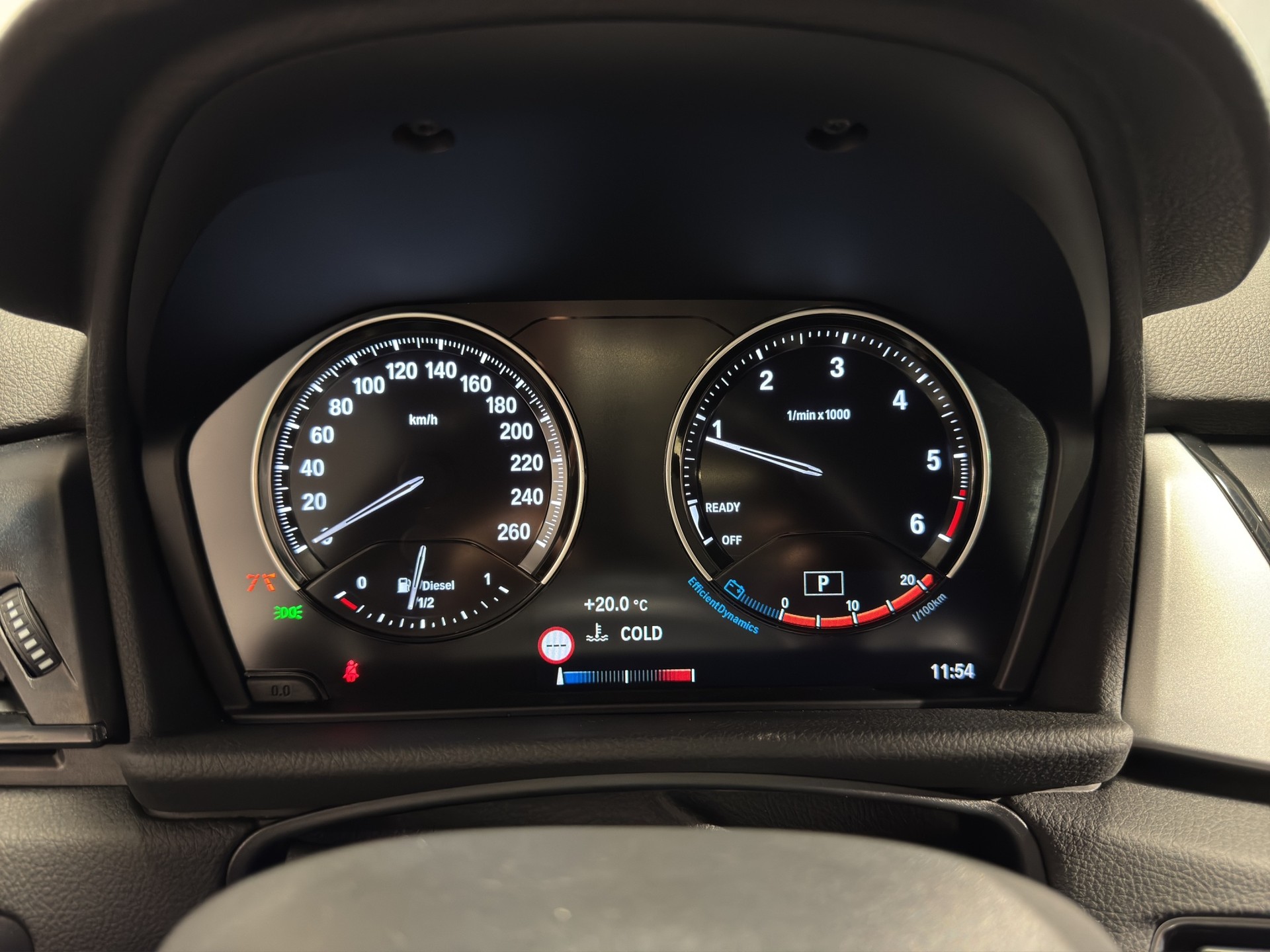BMW 218d xDrive Gran Tourer Sport Line-image-9