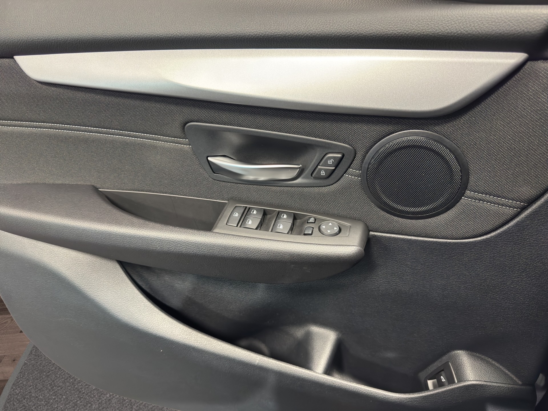 BMW 218d xDrive Gran Tourer Sport Line-image-17