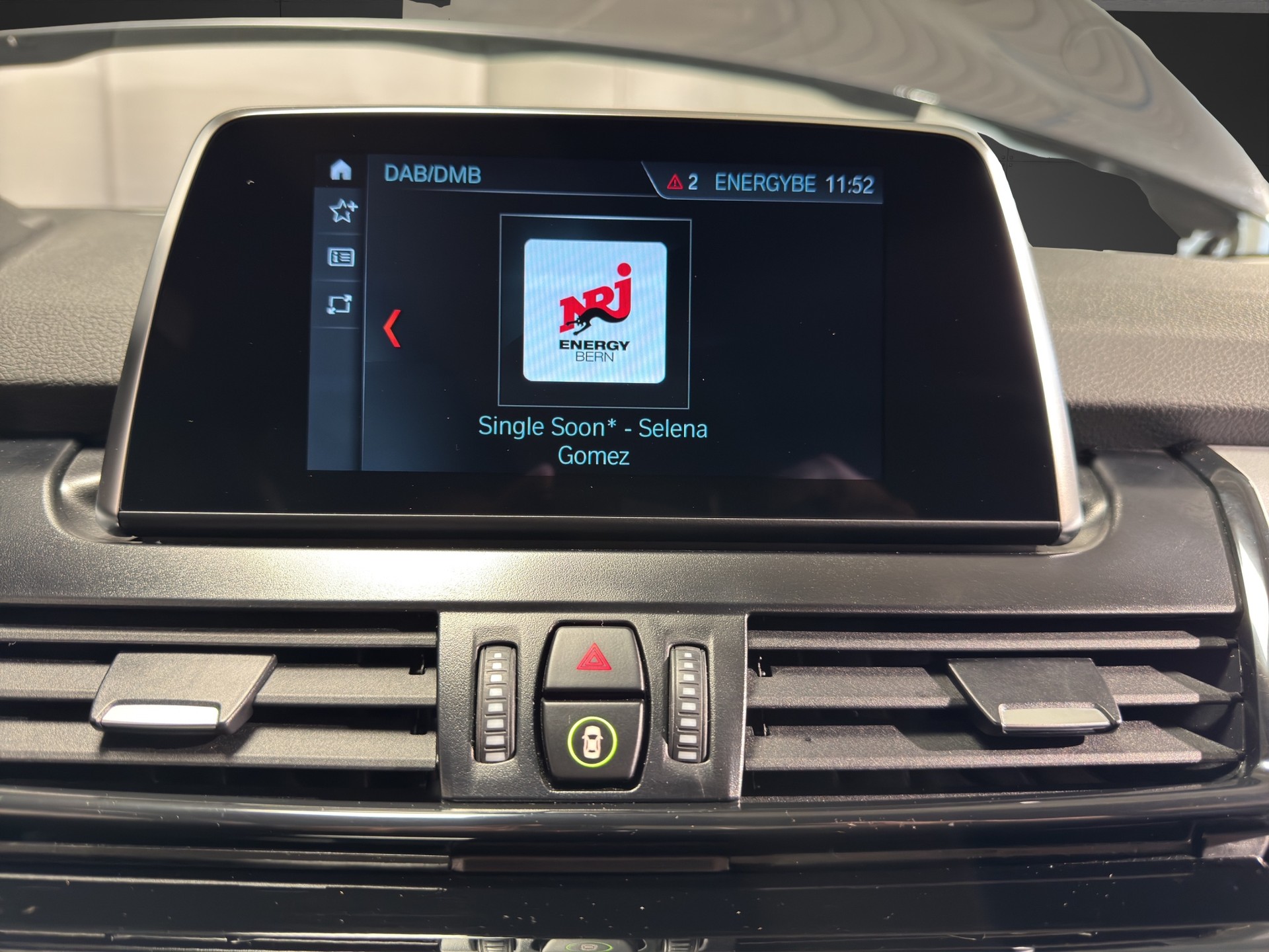 BMW 218d xDrive Gran Tourer Sport Line-image-10