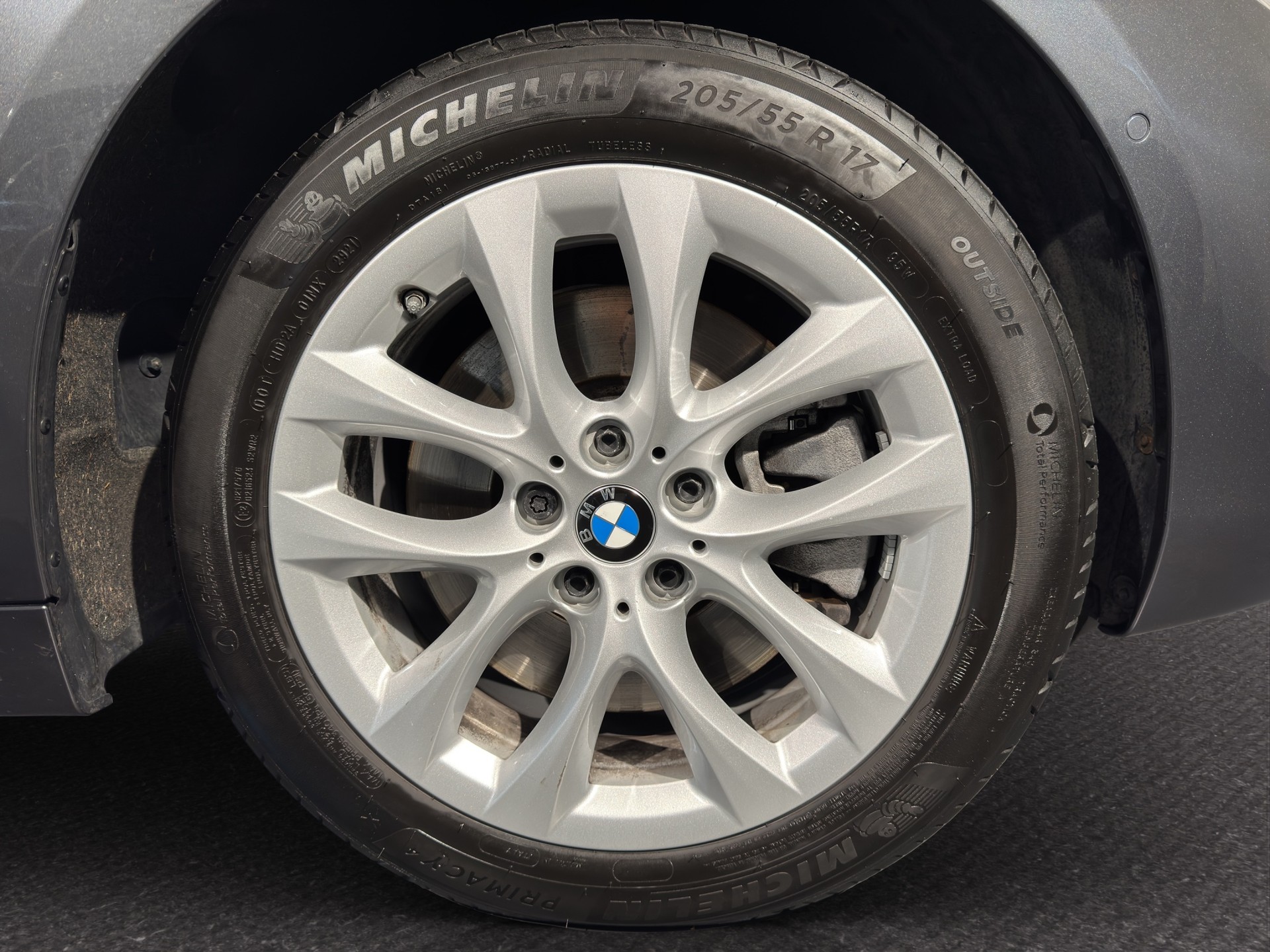 BMW 218d xDrive Gran Tourer Sport Line-image-21