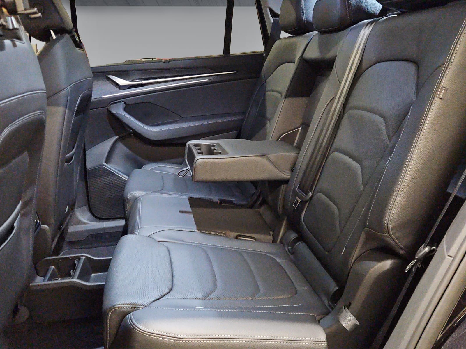 SKODA Skoda Kodiaq 2.0 TSI 4x4 Dynamic-image-11