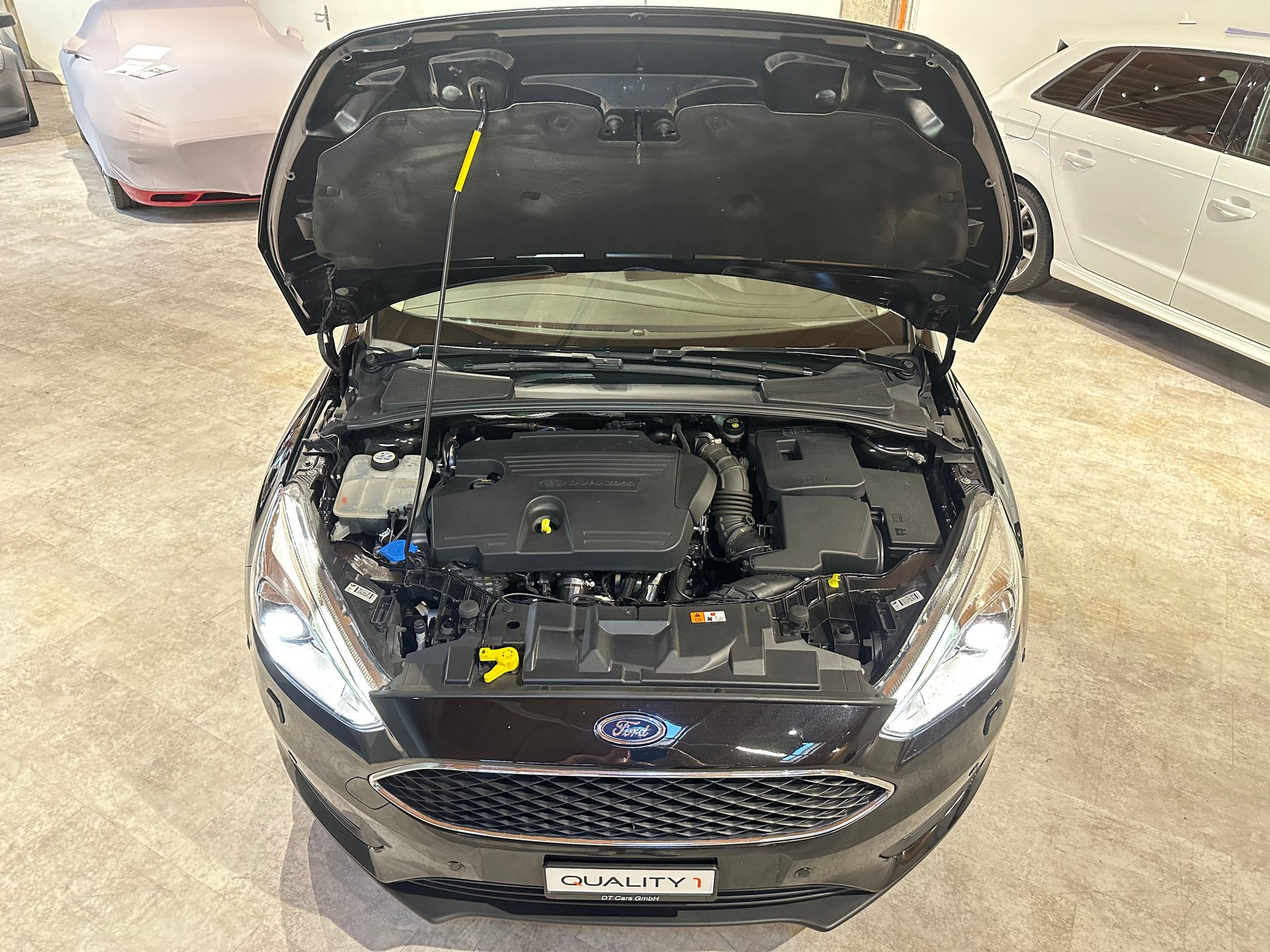 FORD Focus 2.0 TDCi Business 6-Gang/Inkl. 1. Jahr Garantie/Lückenlos servicegepflegt-image-10