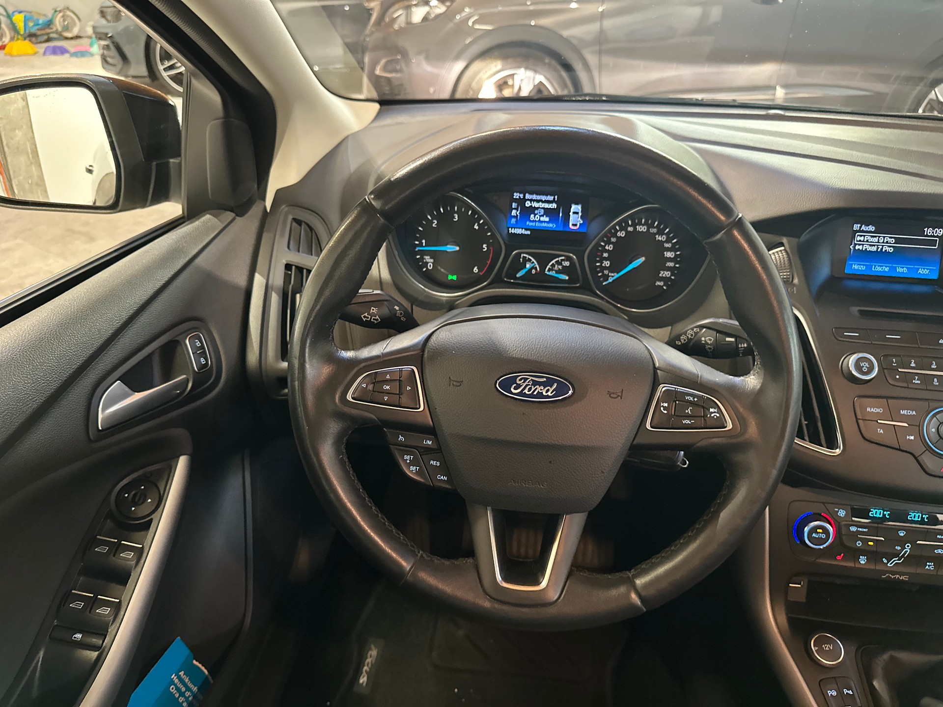 FORD Focus 2.0 TDCi Business 6-Gang/Inkl. 1. Jahr Garantie/Lückenlos servicegepflegt-image-19