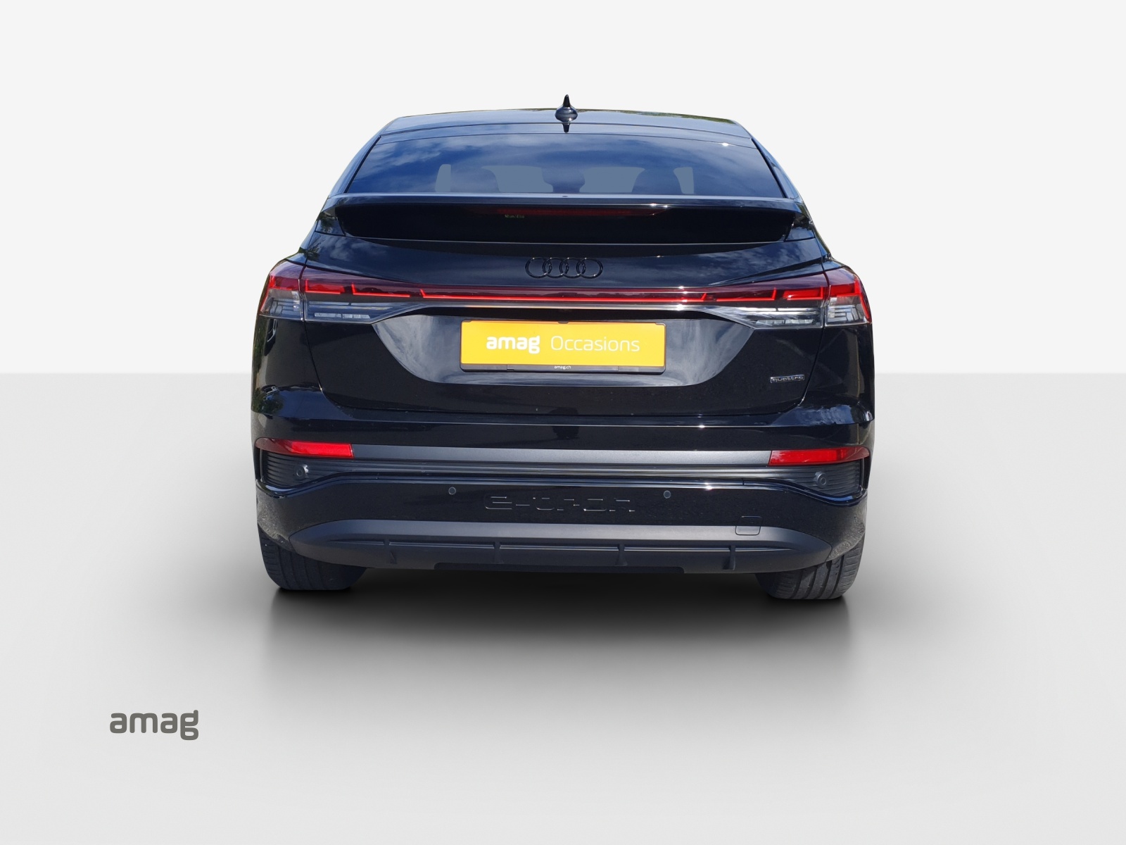 AUDI Q4 Sportback e-tron 50 quattro-image-3