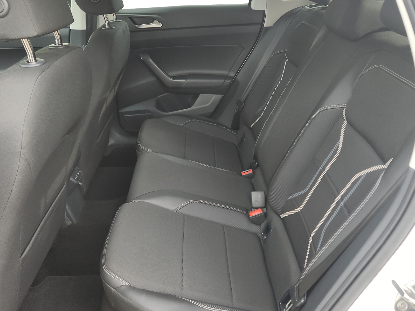 VW Taigo 1.0 TSI Style DSG-image-14
