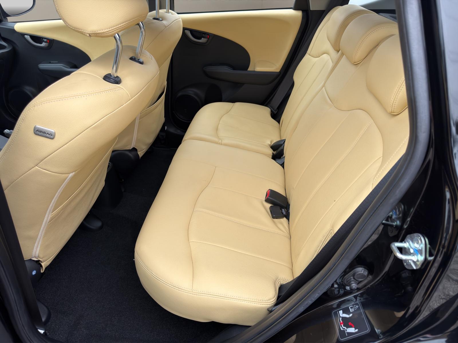 HONDA Jazz 1.4i Elegance i-Shift-image-9