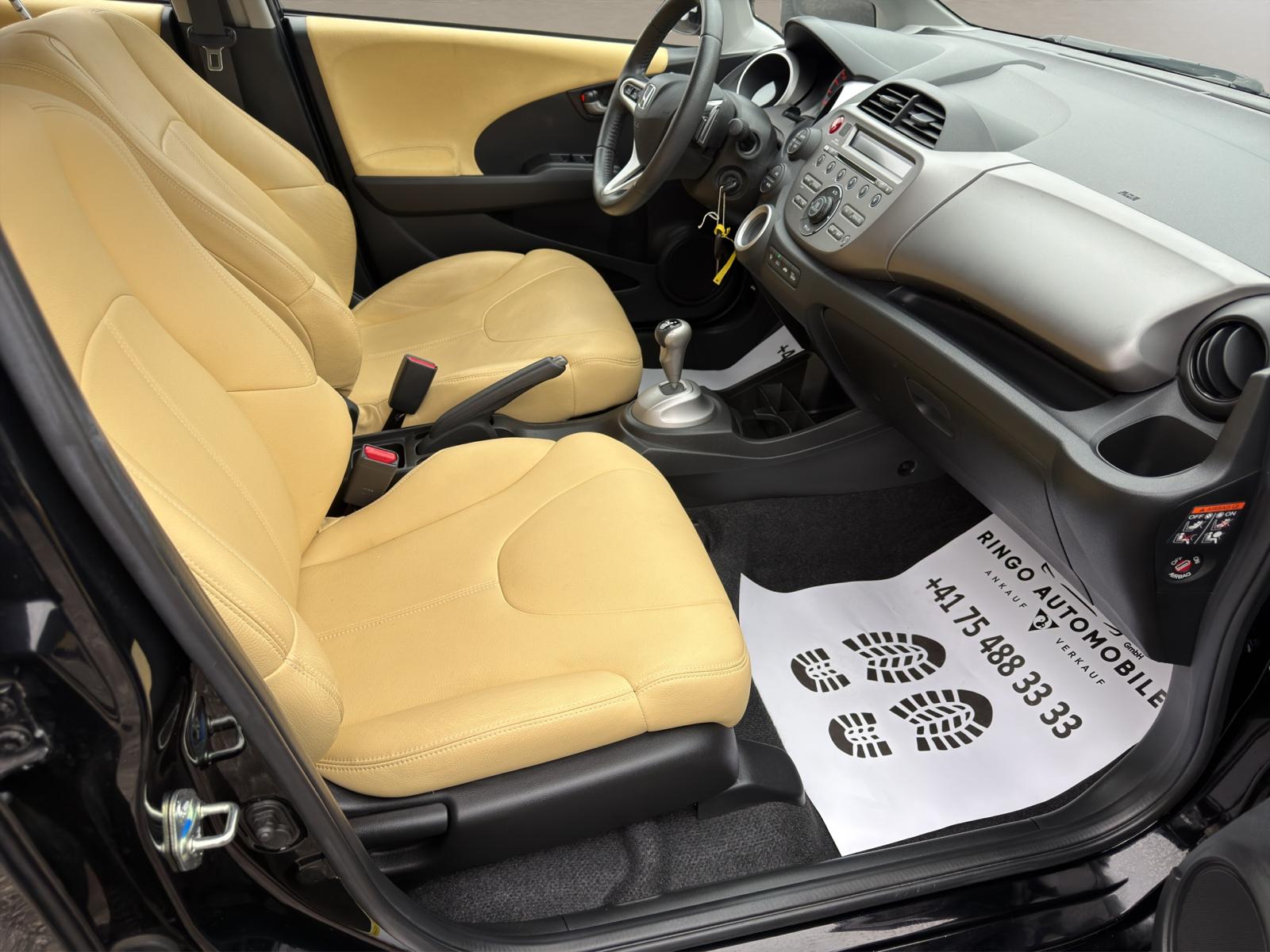HONDA Jazz 1.4i Elegance i-Shift-image-12