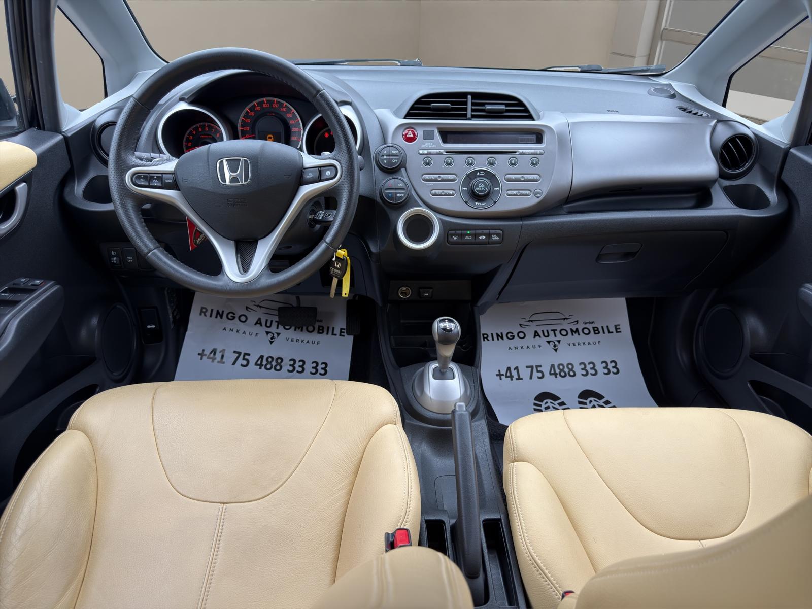 HONDA Jazz 1.4i Elegance i-Shift-image-10
