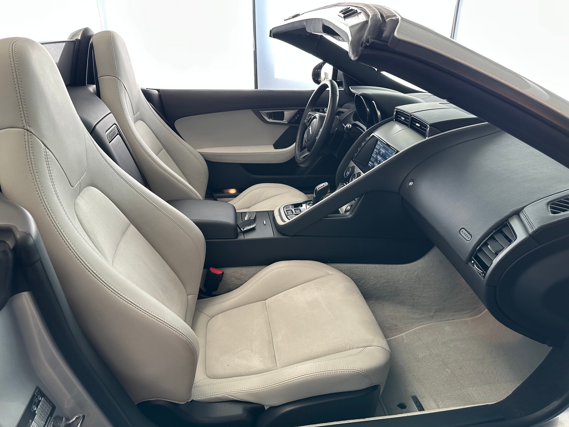 JAGUAR F-Type Convertible 3.0 V6-image-20