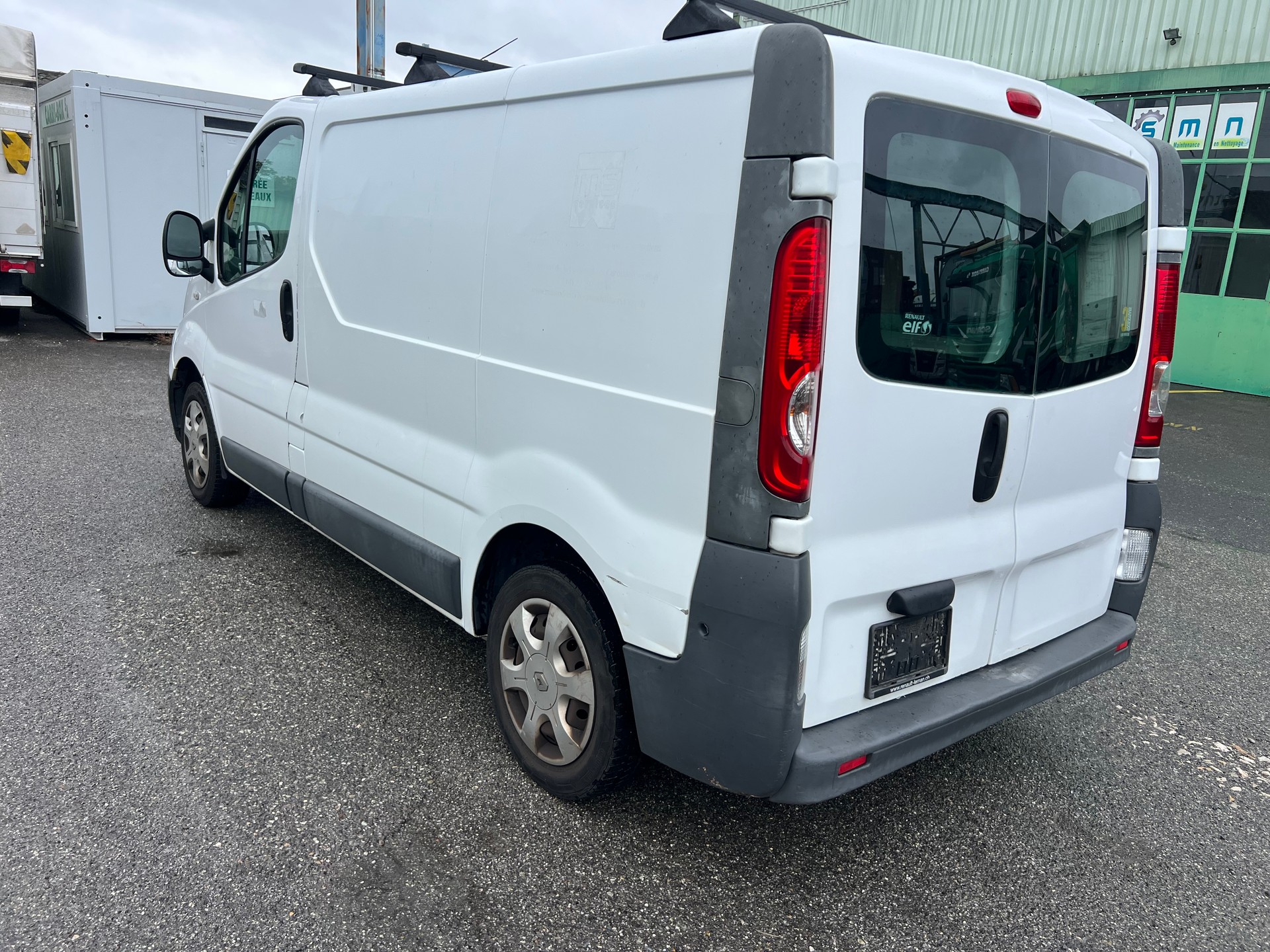 RENAULT Trafic 2.0 dCi 90 2.7t L1H1-image-3