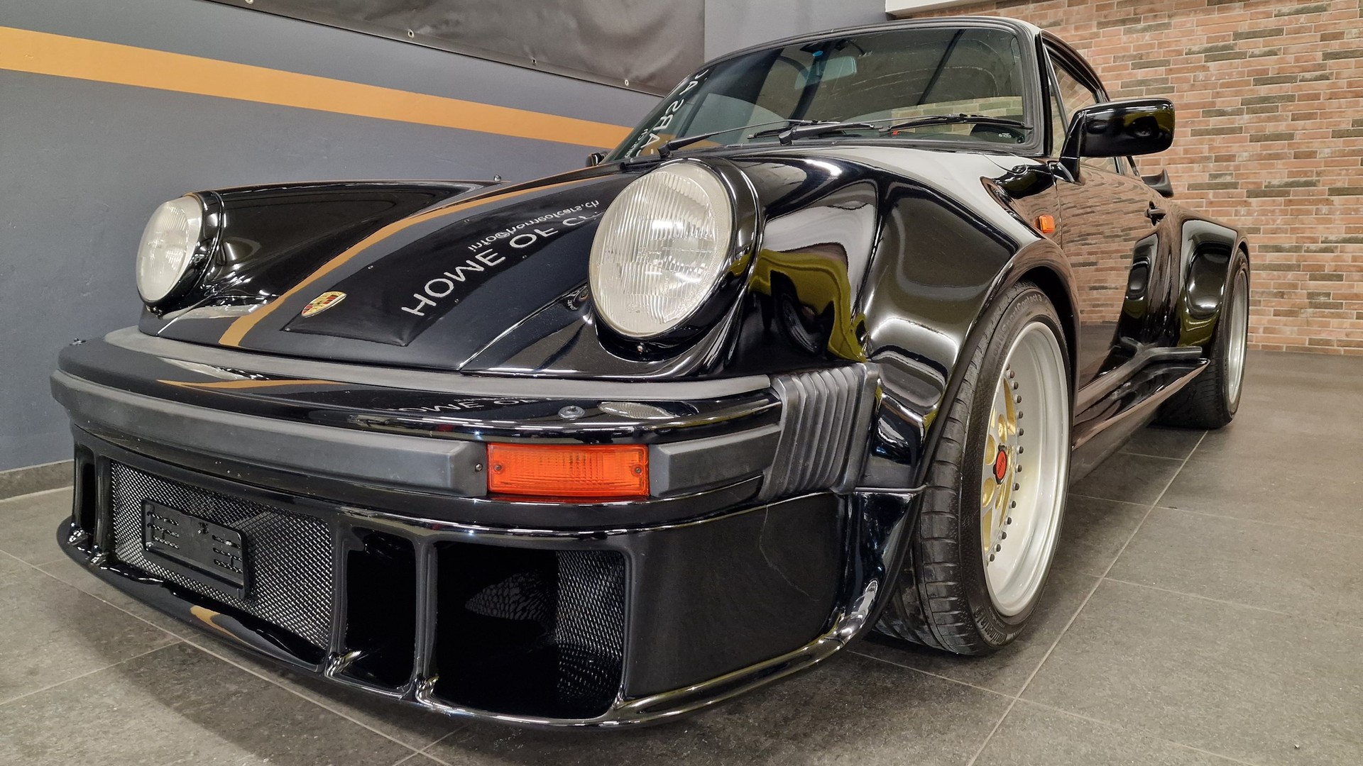 PORSCHE 911 930 3.3 Turbo-image-1