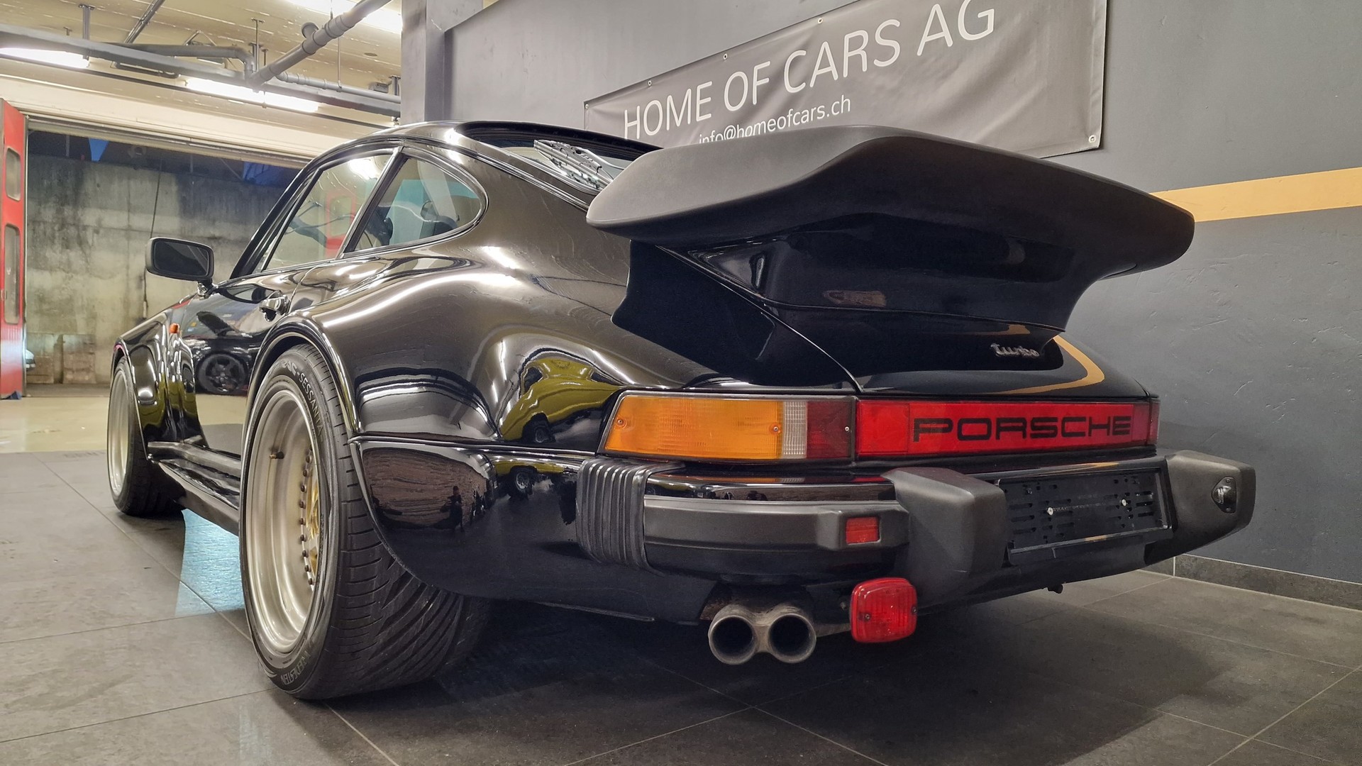 PORSCHE 911 930 3.3 Turbo-image-15