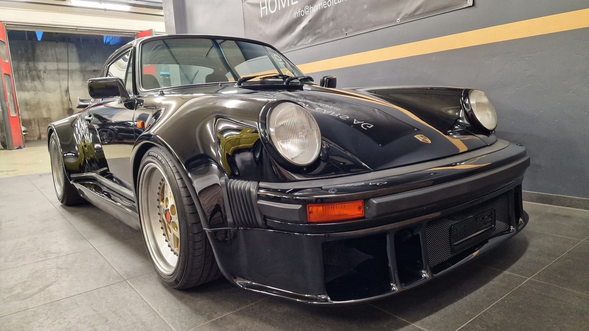 PORSCHE 911 930 3.3 Turbo-image-25