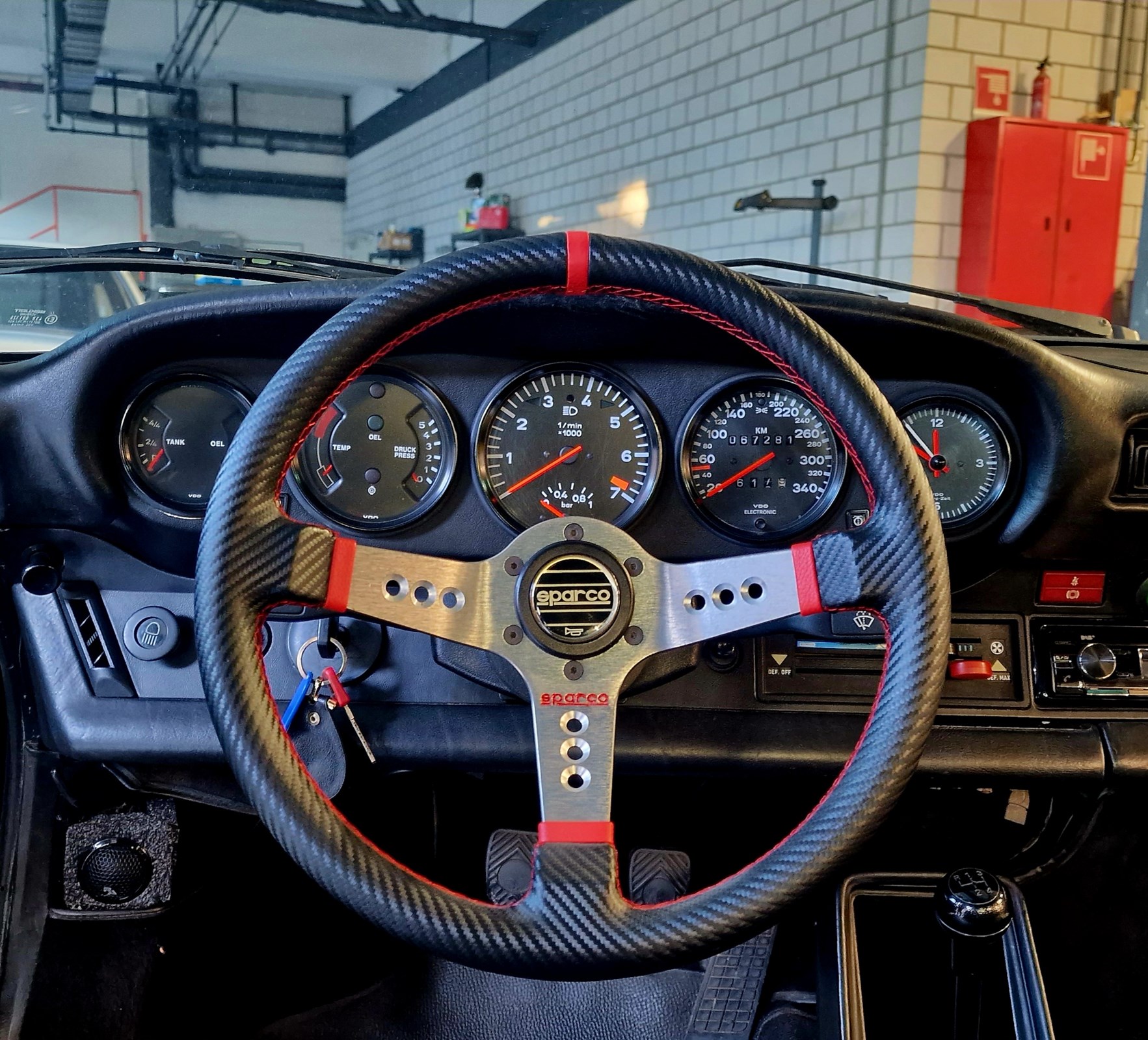 PORSCHE 911 930 3.3 Turbo-image-27