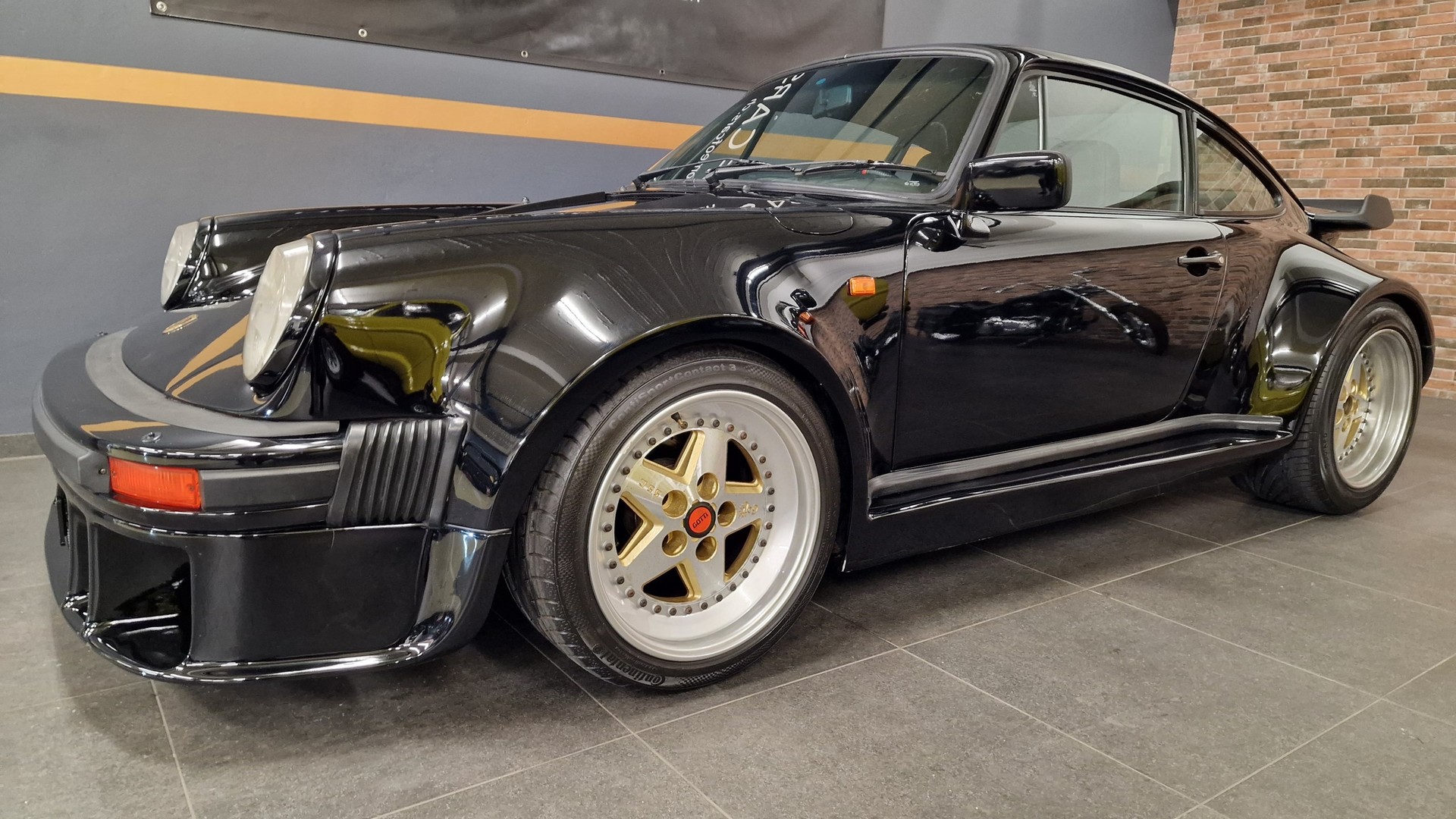 PORSCHE 911 930 3.3 Turbo-image-5