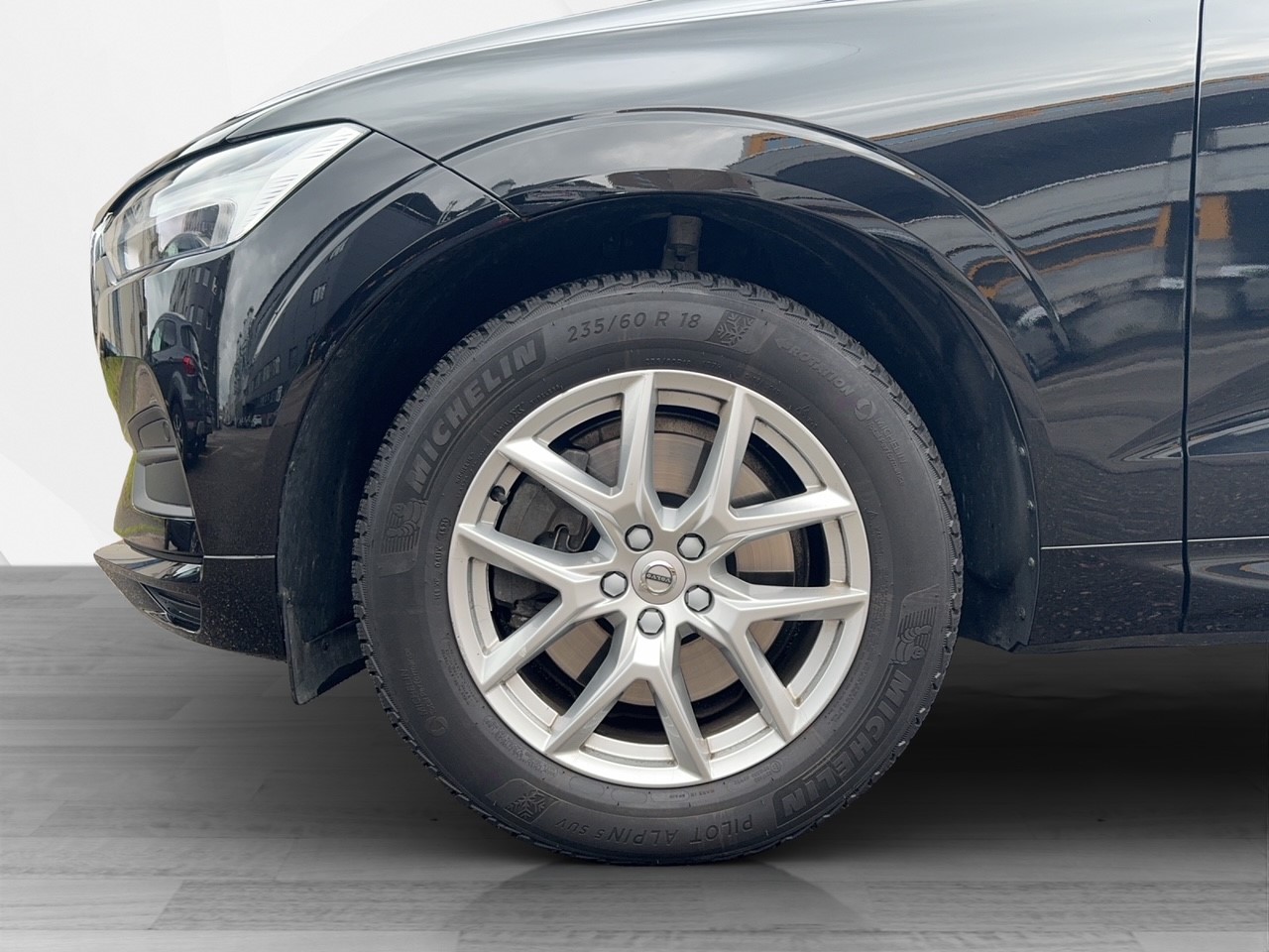 VOLVO XC60 D4 AWD Momentum Geartronic-image-13