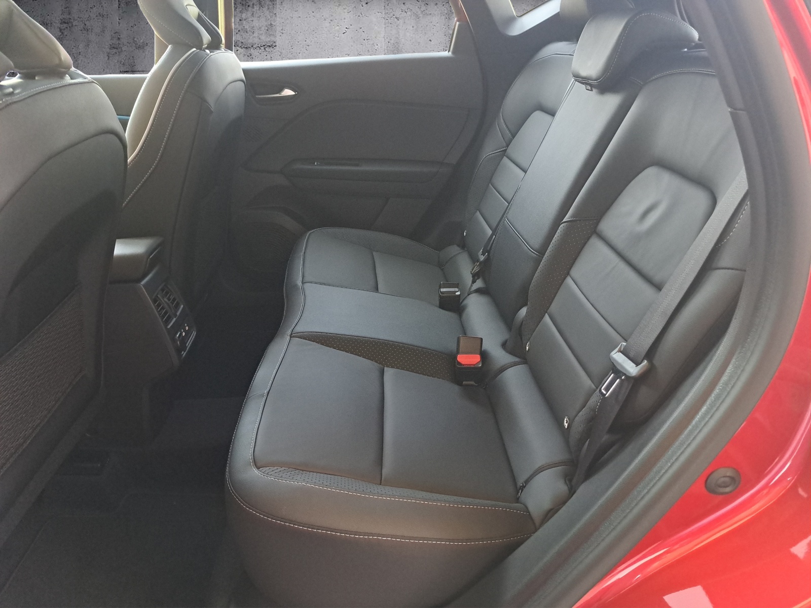 MITSUBISHI ASX 1.6 HEV Instyle-image-13