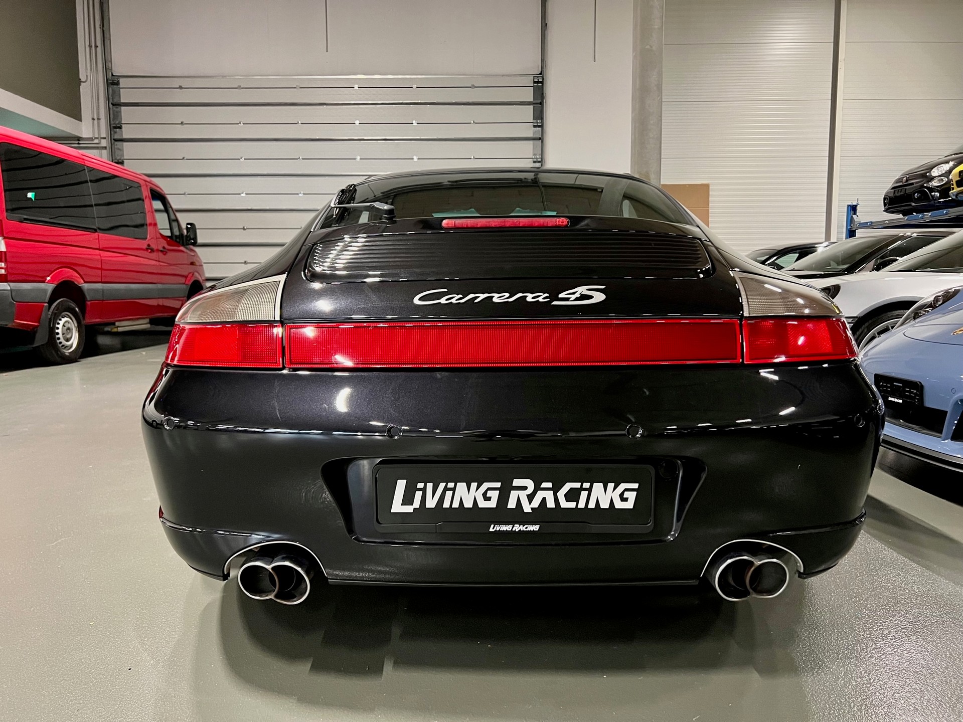 PORSCHE 911 Carrera 4 S-image-3