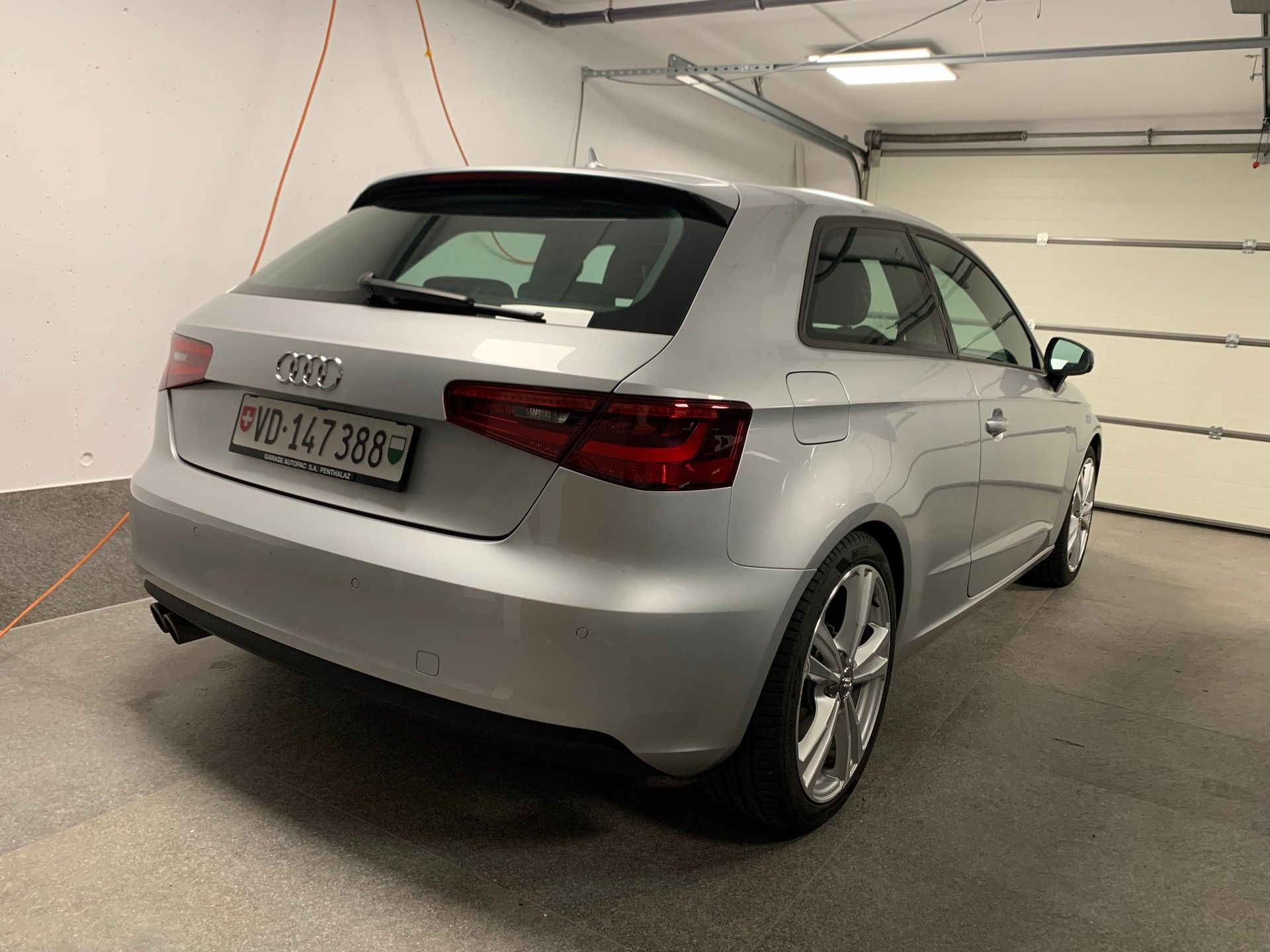 AUDI A3 1.4 TFSI Ambition-image-5