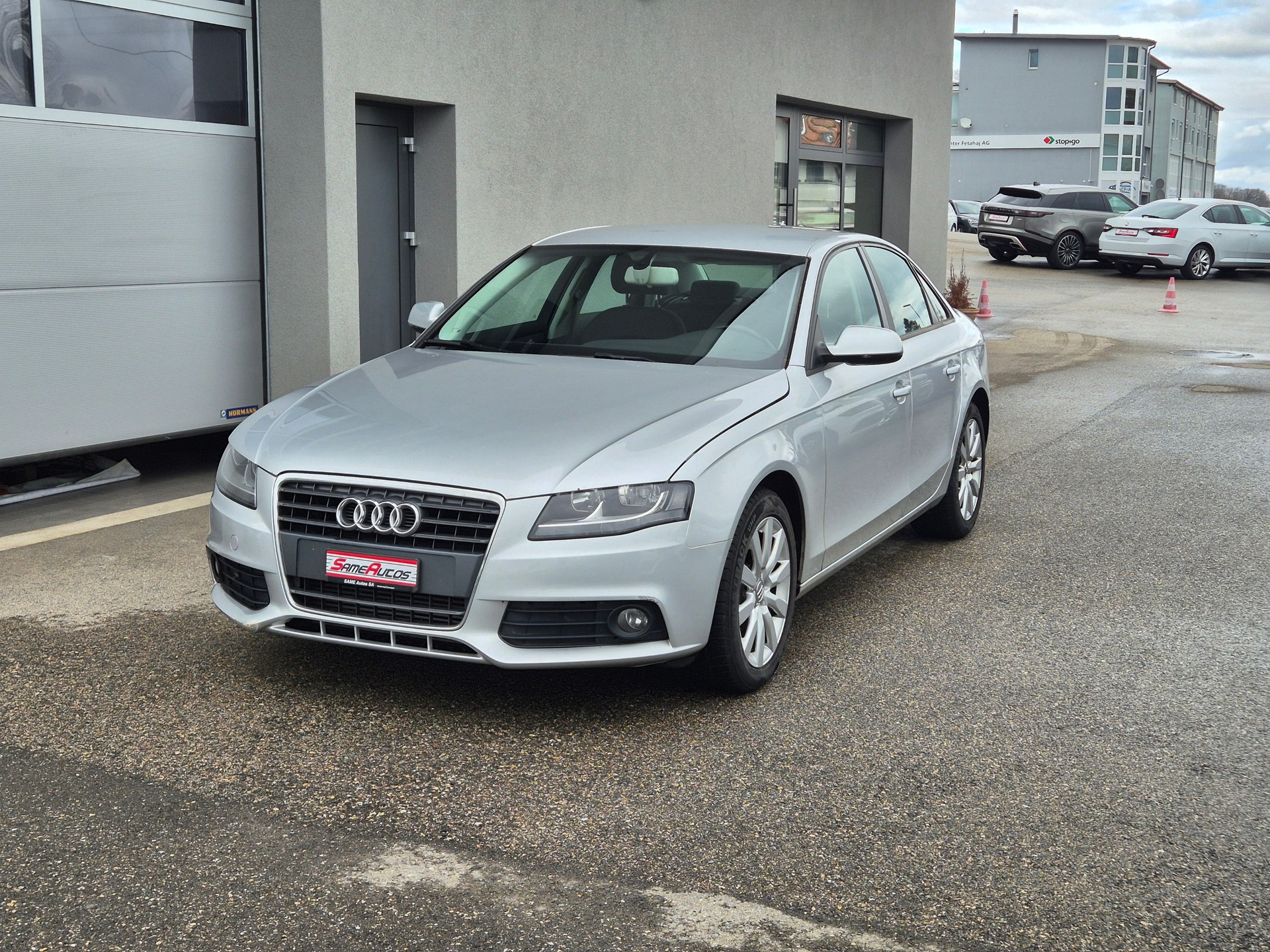 AUDI A4 2.0 TDI multitronic-image-4